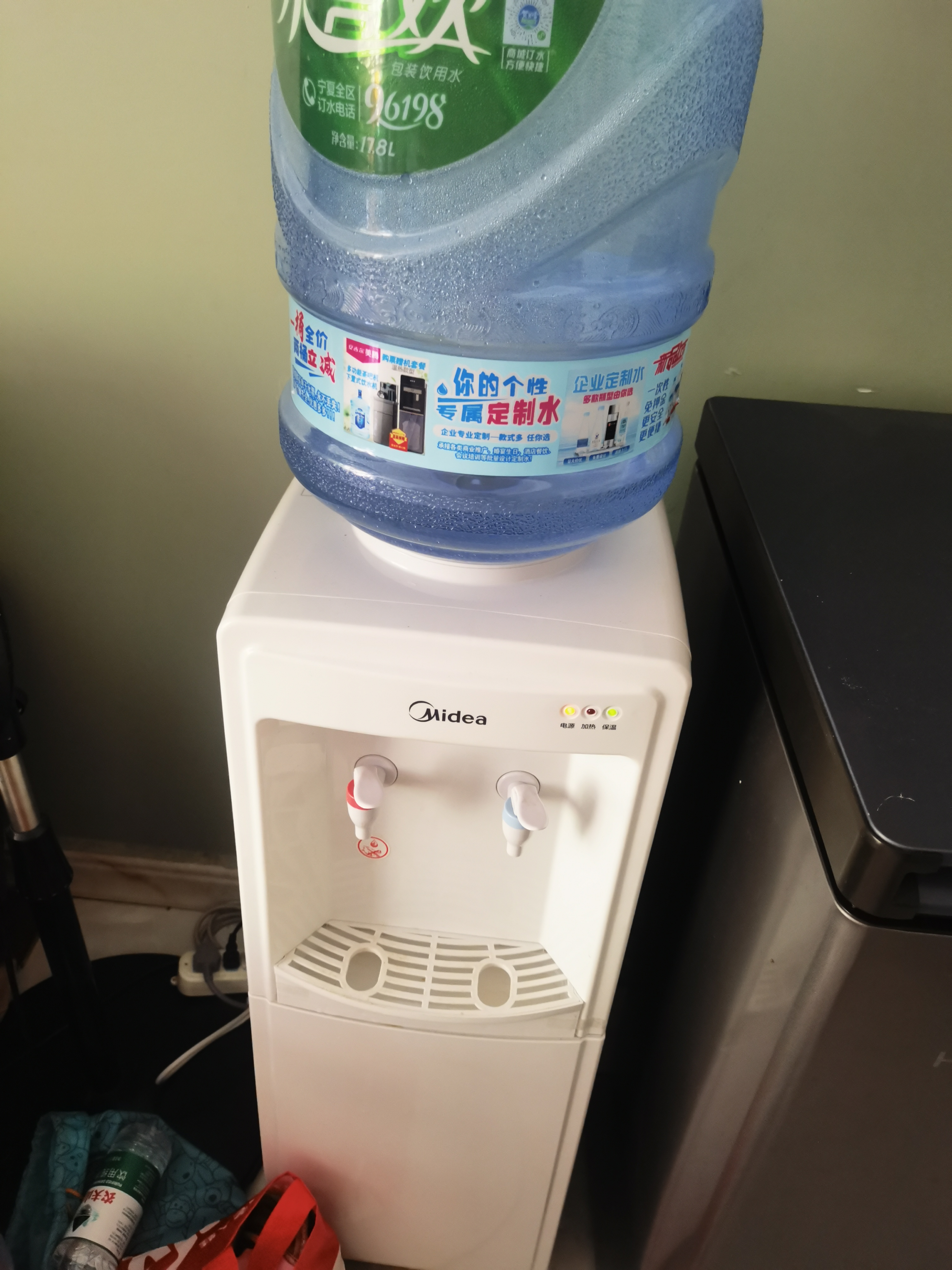 美的（Midea）饮水机家用桶装水立式办公室温热多重防干烧大储物柜饮水器MYR718S-X 实拍图