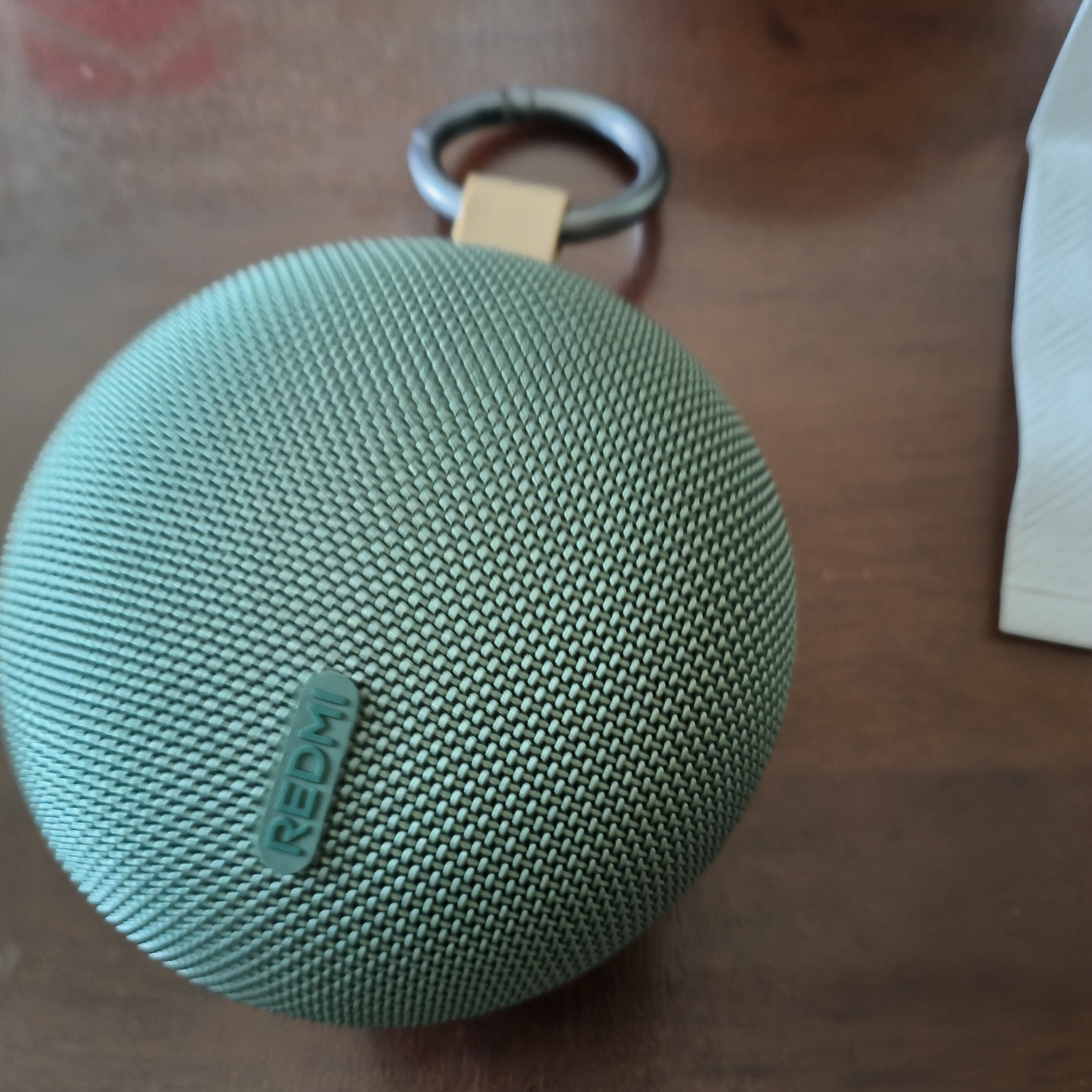 小米（MI）REDMI蓝牙音箱2 绿色 小米音箱音响 长续航 IP67防尘防水 户外便携插卡 音响低音炮 礼物 家用 实拍图