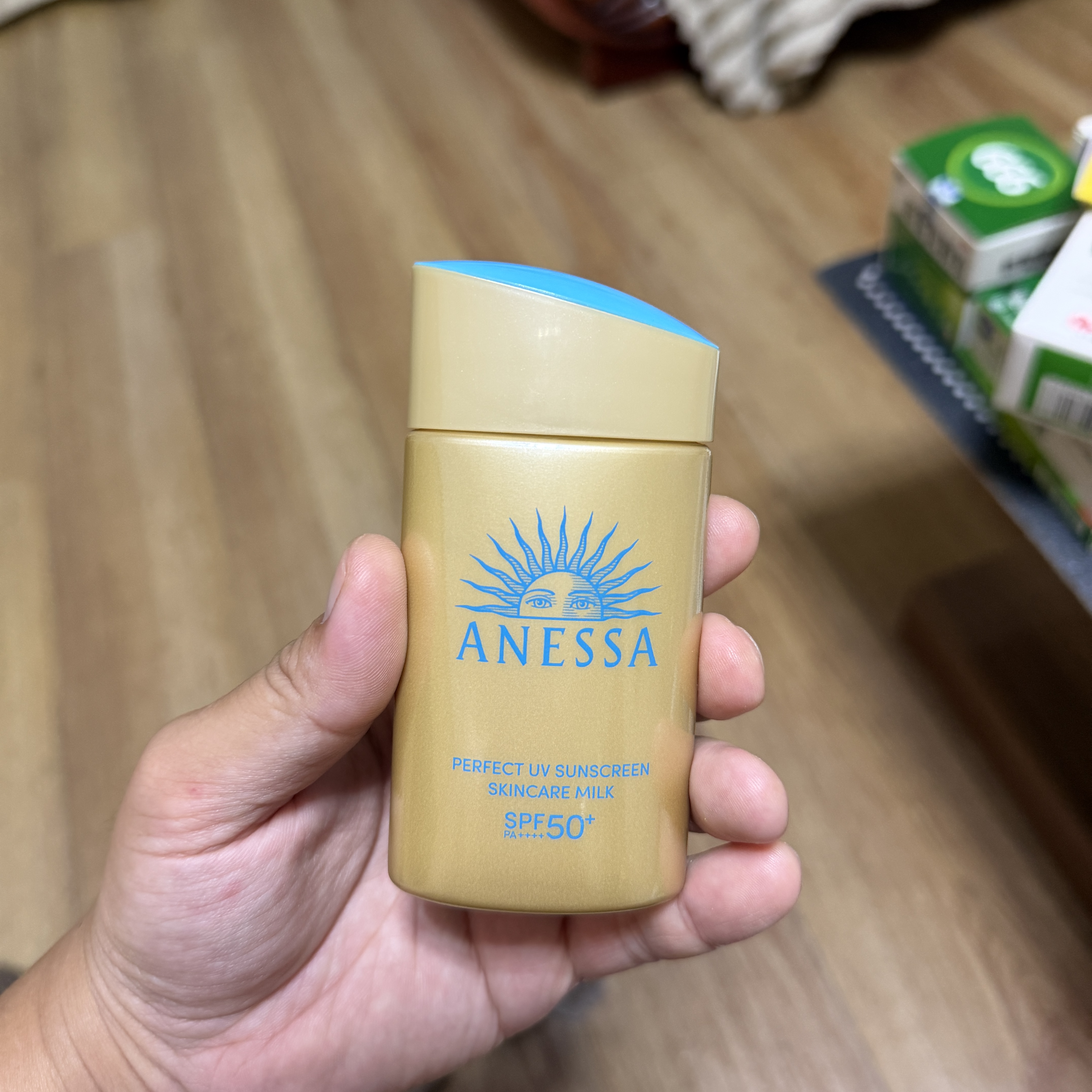 安热沙（Anessa）防晒霜小金瓶60ml 安耐晒防晒霜王嘉尔同款 生日礼物男女通用 实拍图