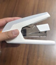 得力（deli）省力订书机订书器中号办公用品学生专用文具办公室桌面必备适配24/6订书钉 黑色0371 实拍图