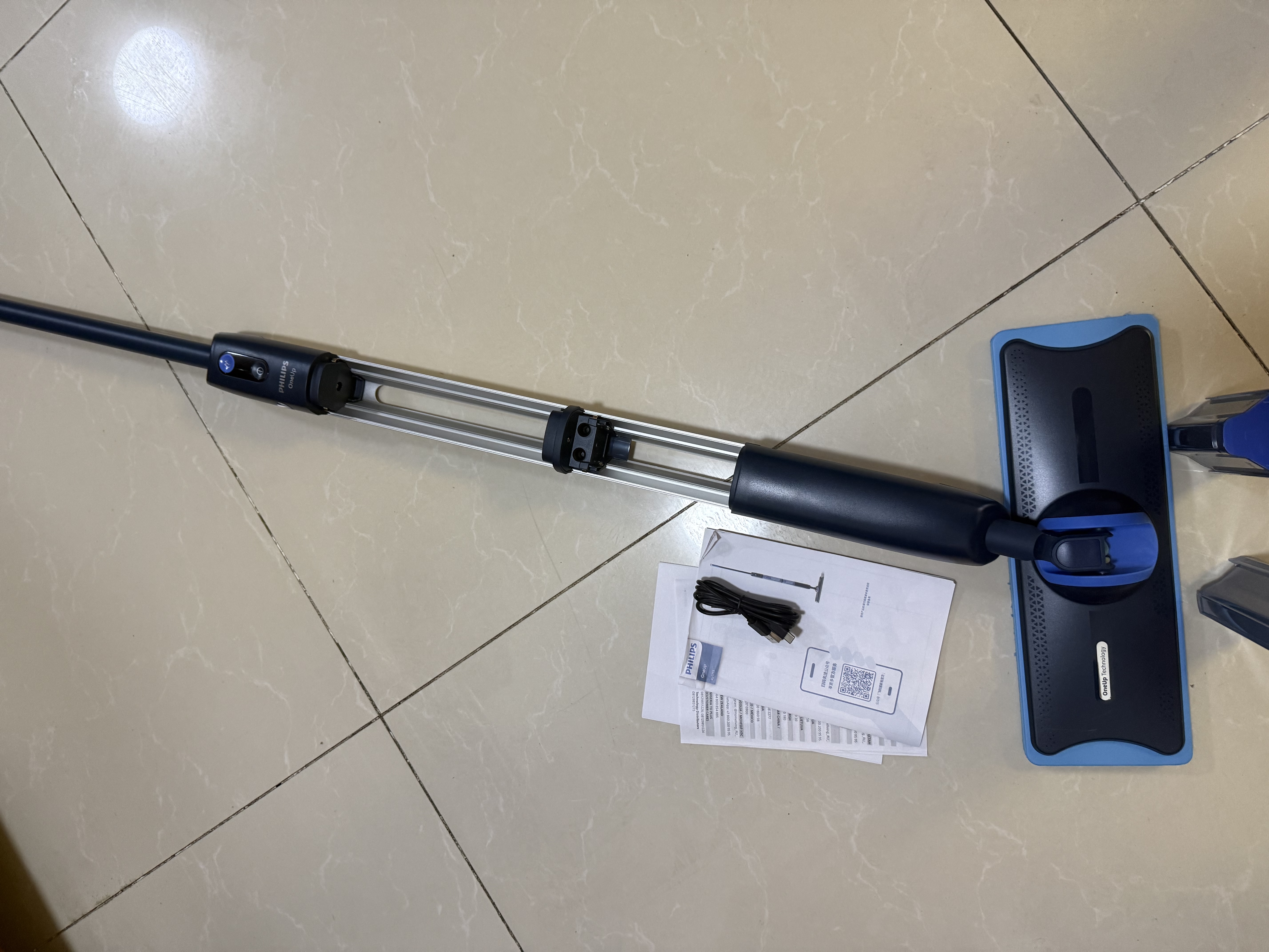 飞利浦（PHILIPS）无线智能洗地机 OneUp活水洗拖一体机 家用电动拖把 扫地机擦地拖地机 洗拖一体 净污分离XV5113 实拍图