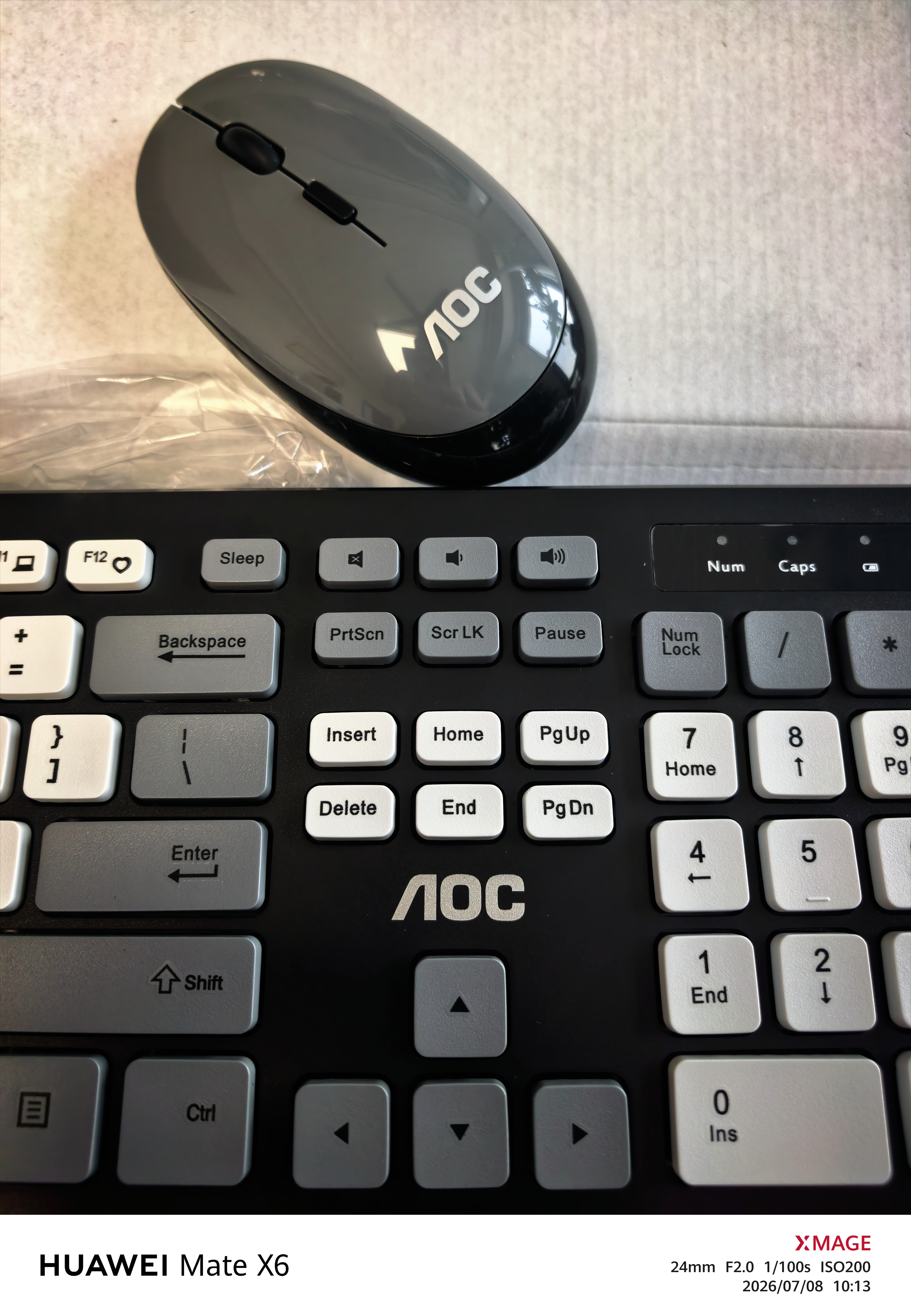 AOC KM720无线键盘鼠标套装 电脑键盘 撞色键盘 防溅洒设计 商务办公家用键盘 黑色 实拍图