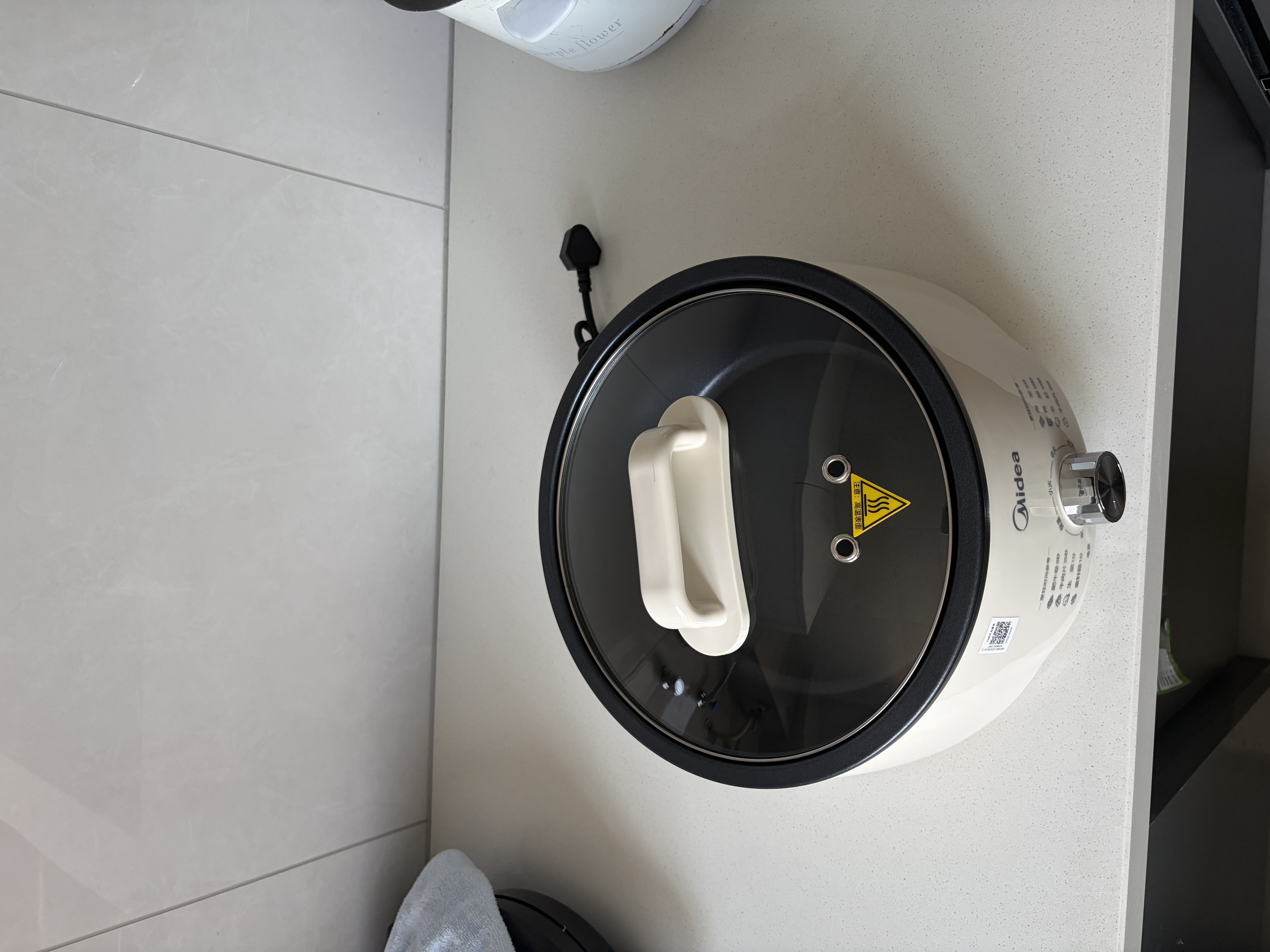 美的（Midea）电火锅电煮锅分体式可拆洗家用多功能锅4.5L大容量火锅专用锅不粘锅MC-HGE3026 实拍图