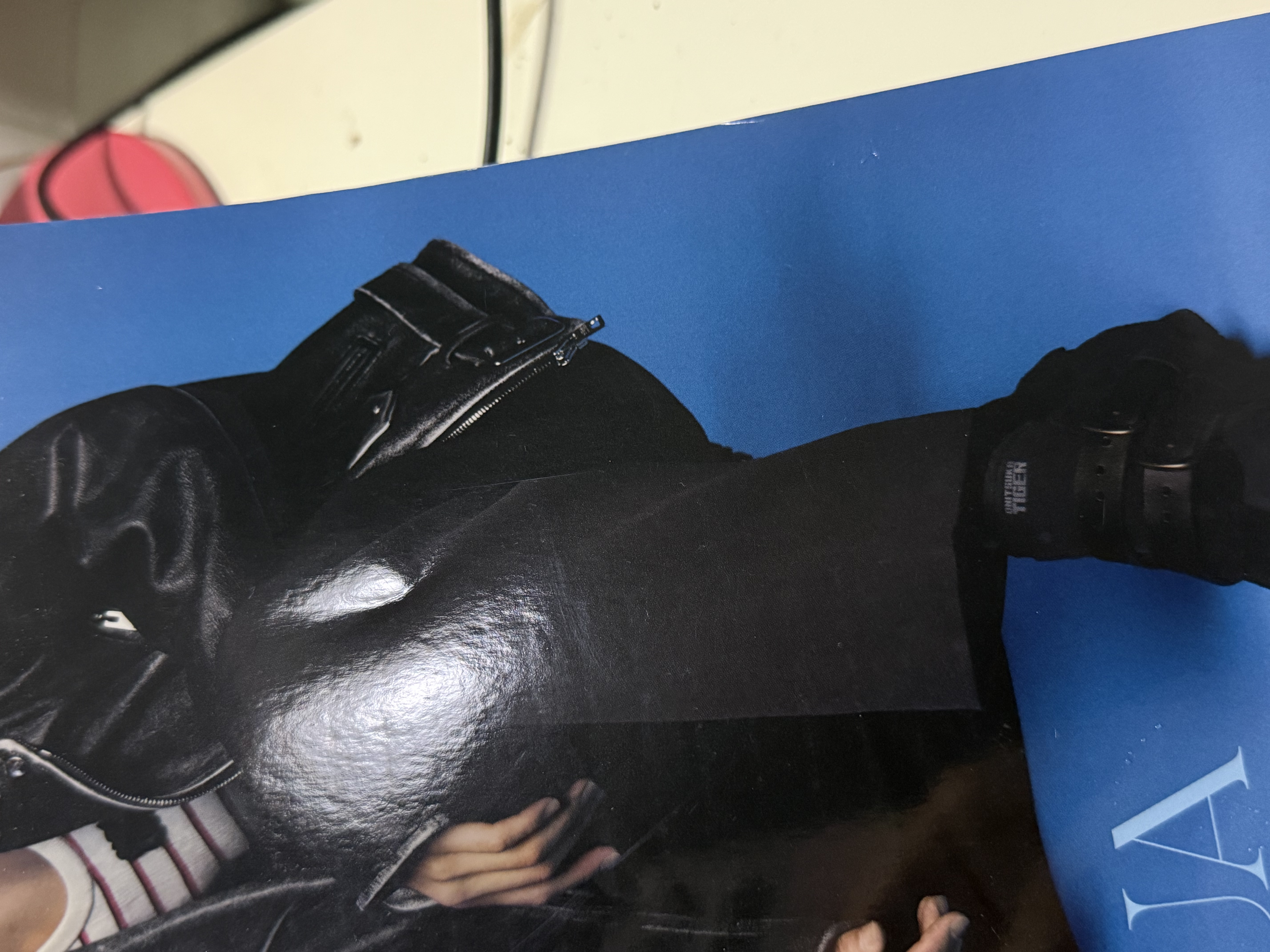 Vogue Singapore 26年6月号 cover洪知秀Joshua 实拍图