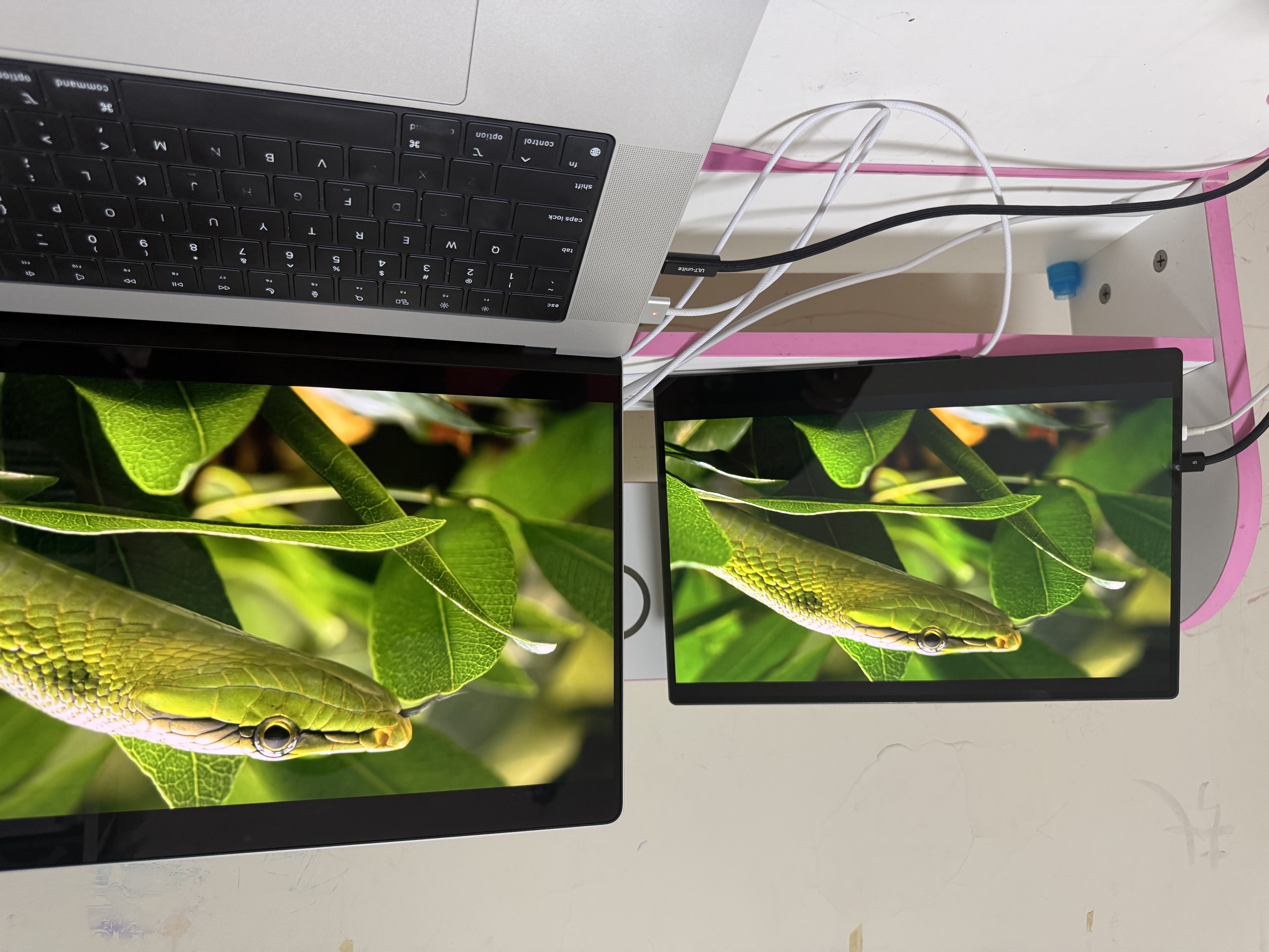 雕塑家14英寸便携式显示器4K OLED屏100%DCI-P3高色域 手机电脑笔记本副屏Ps5一线直连扩展屏MU140LH 实拍图