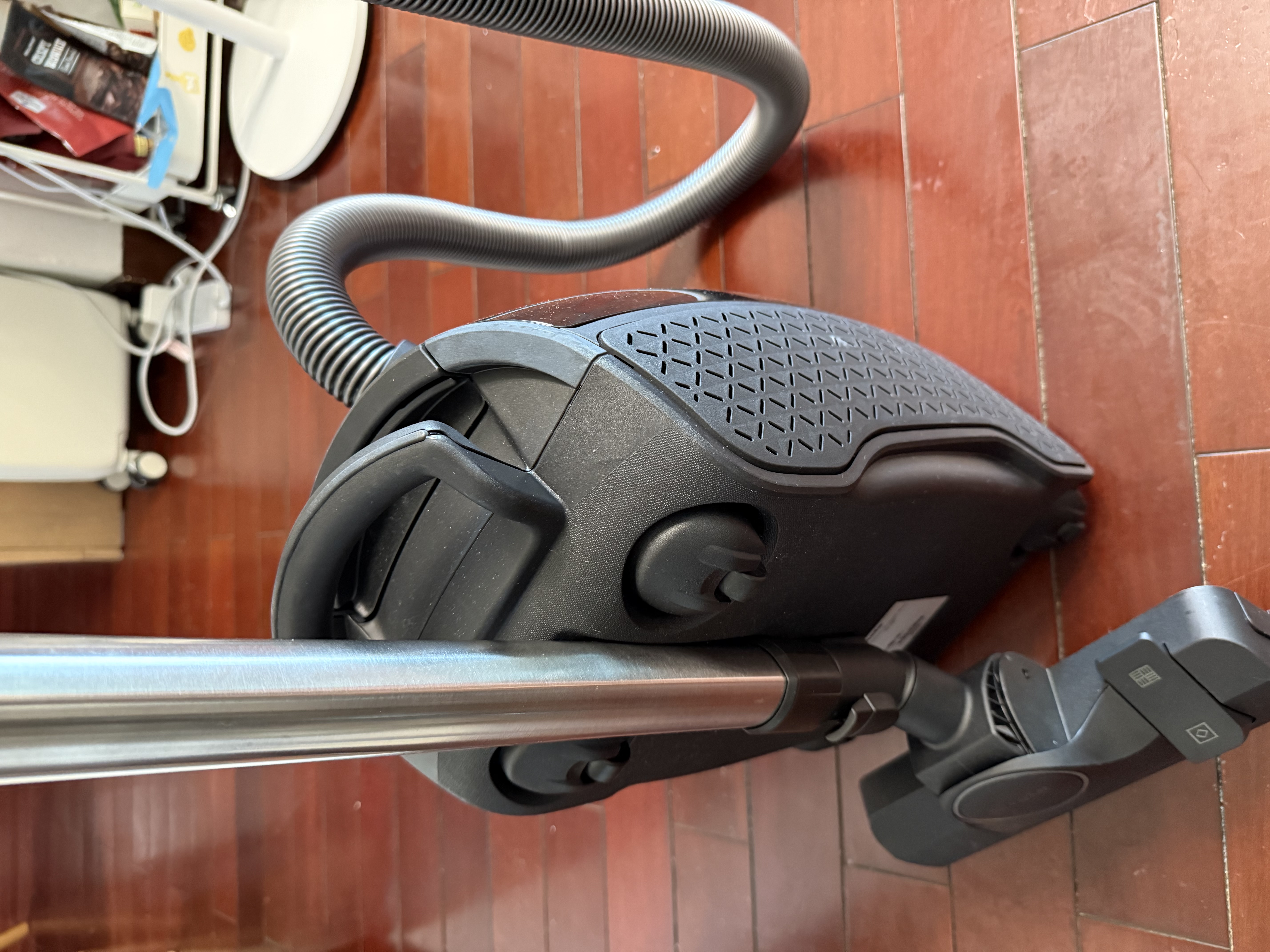 美诺（Miele）欧洲原装进口卧式吸尘器家用大功率强吸力宠物猫狗吸毛除毛 L1曜石黑 政府补贴 以旧换新 实拍图