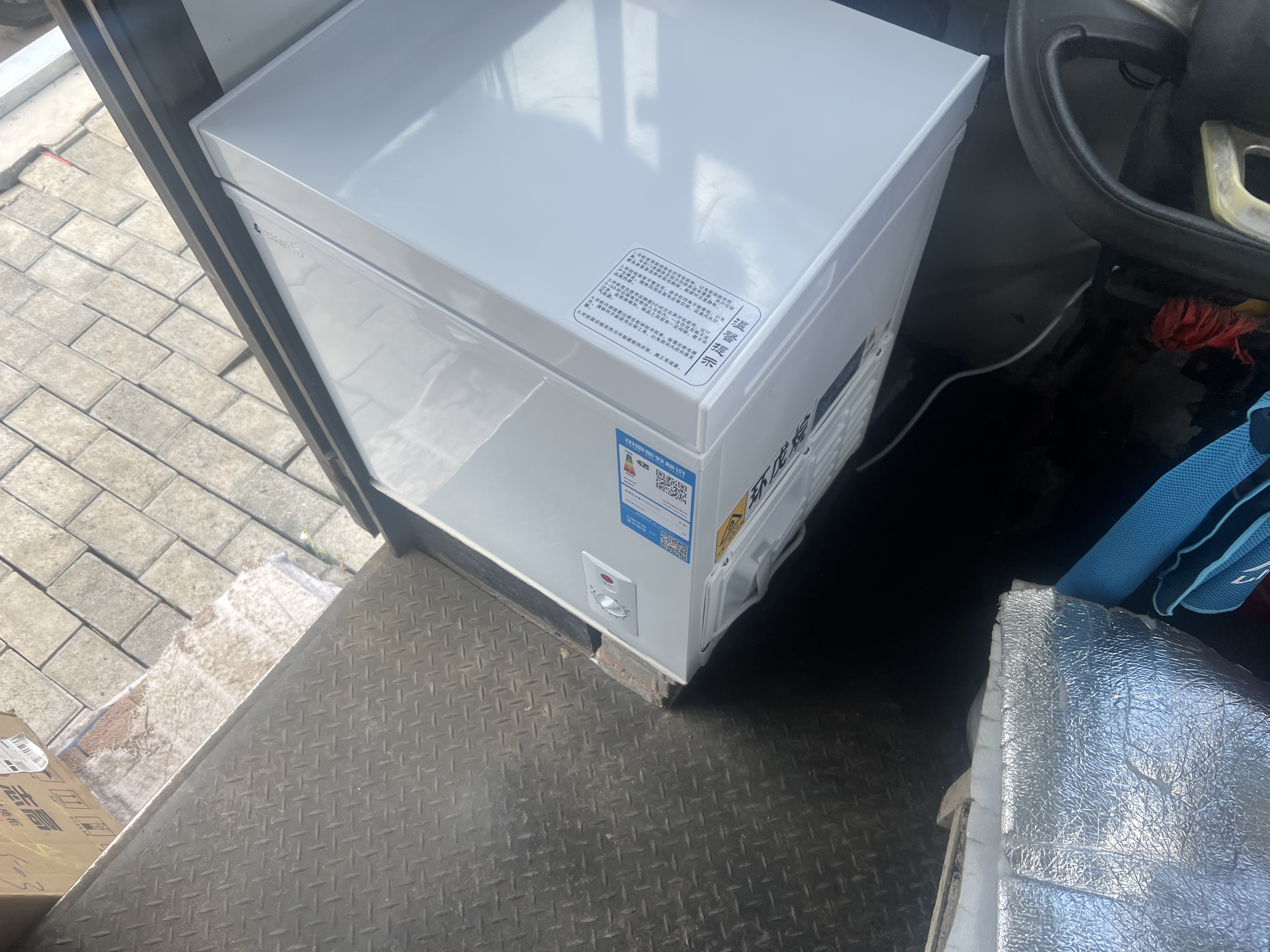 志高（CHIGO）小冰柜家用冷冻小型一级节能省电迷你卧式冷藏保鲜储母乳冷柜 【一级能效 全国联保】 58L 白微霜款 实拍图