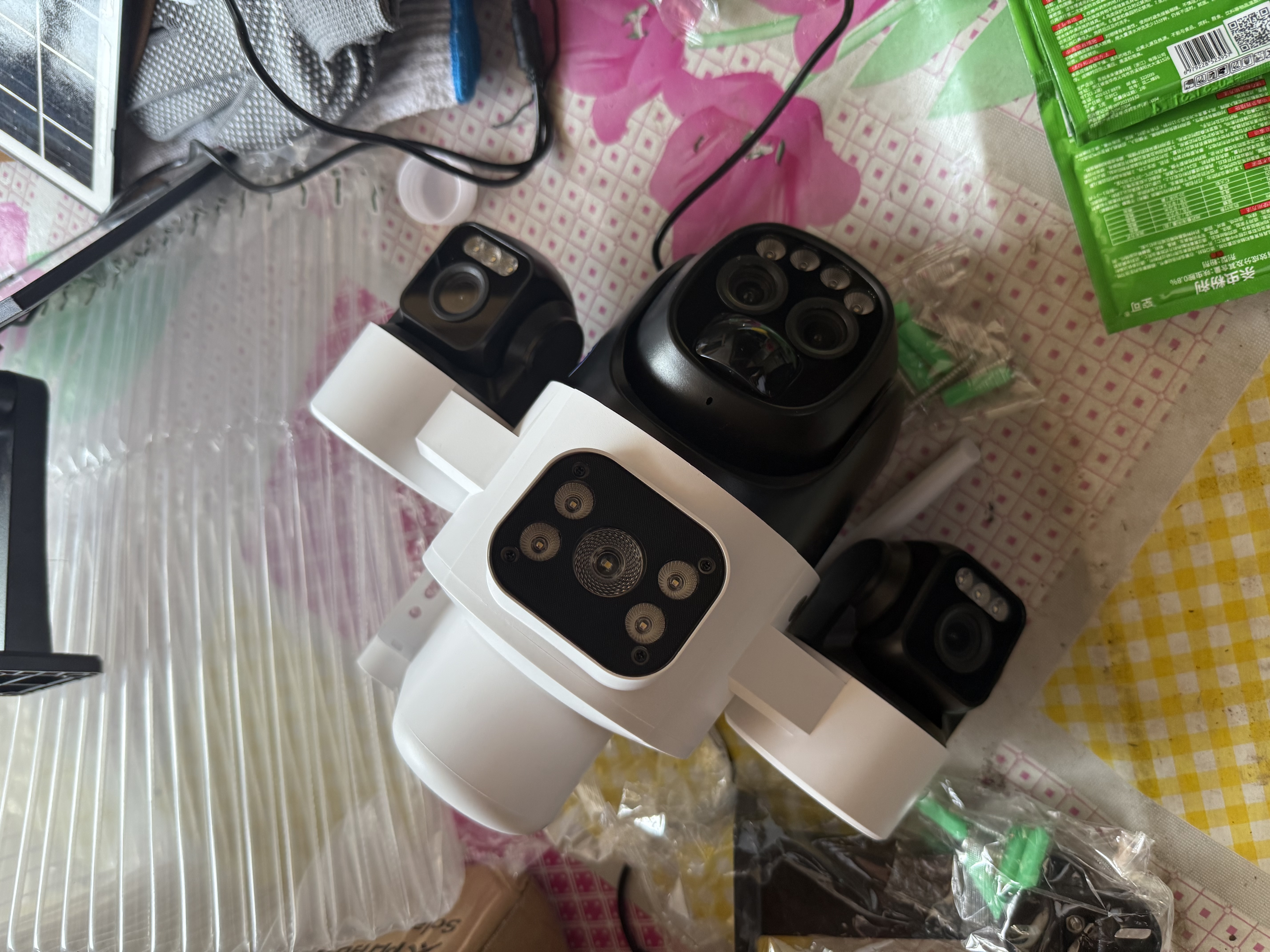 海威曼5G太阳能监控摄像头无电无网终身免流量高清20倍变焦三画面户外360度无死角带夜视全景全彩追踪 【太阳能5G顶配】终身流量+10倍变焦+20W双板 实拍图