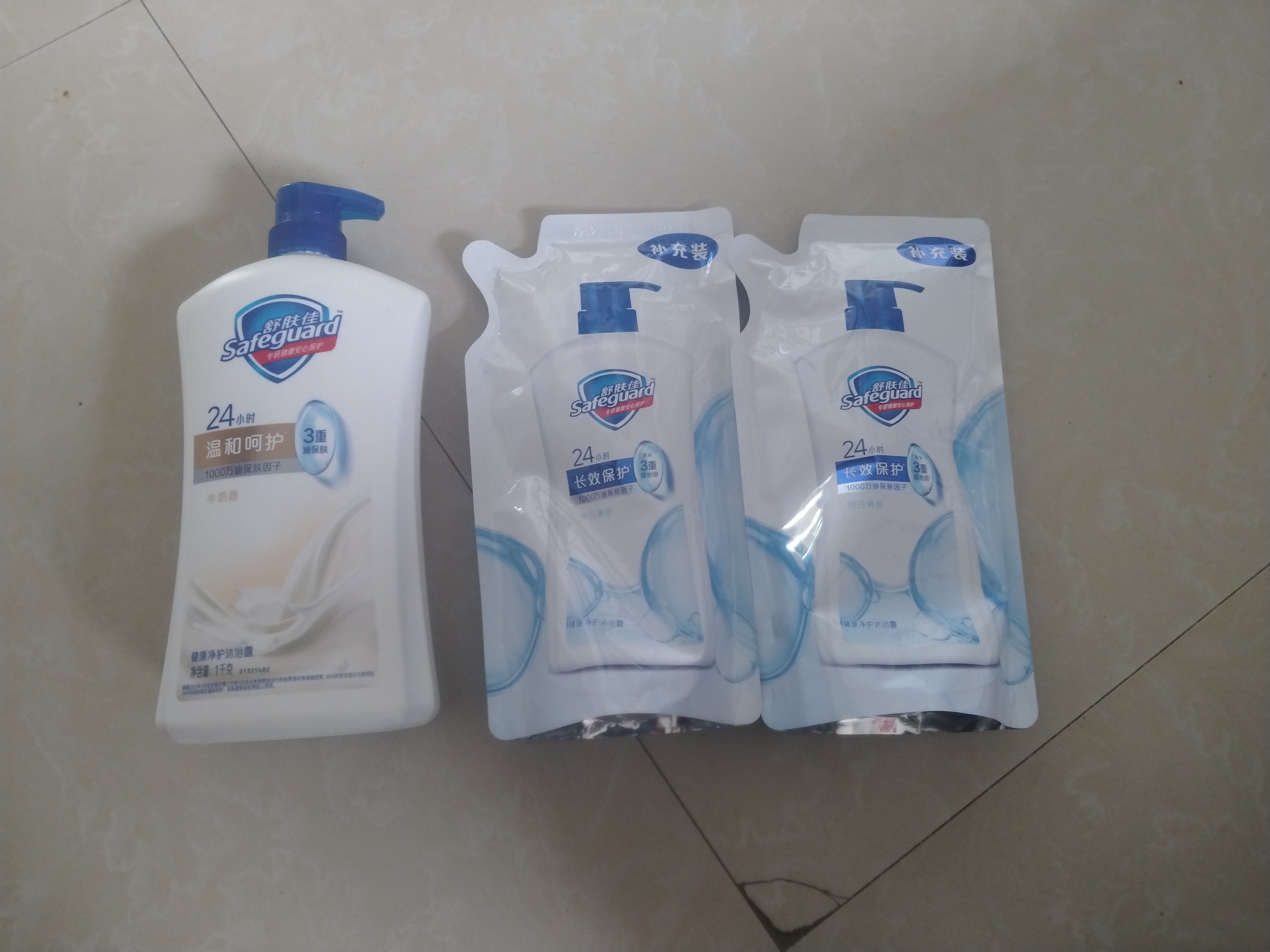 舒肤佳健康净护沐浴露牛奶1kg+纯白补充装550g*2 沐浴乳液男女士通用 实拍图