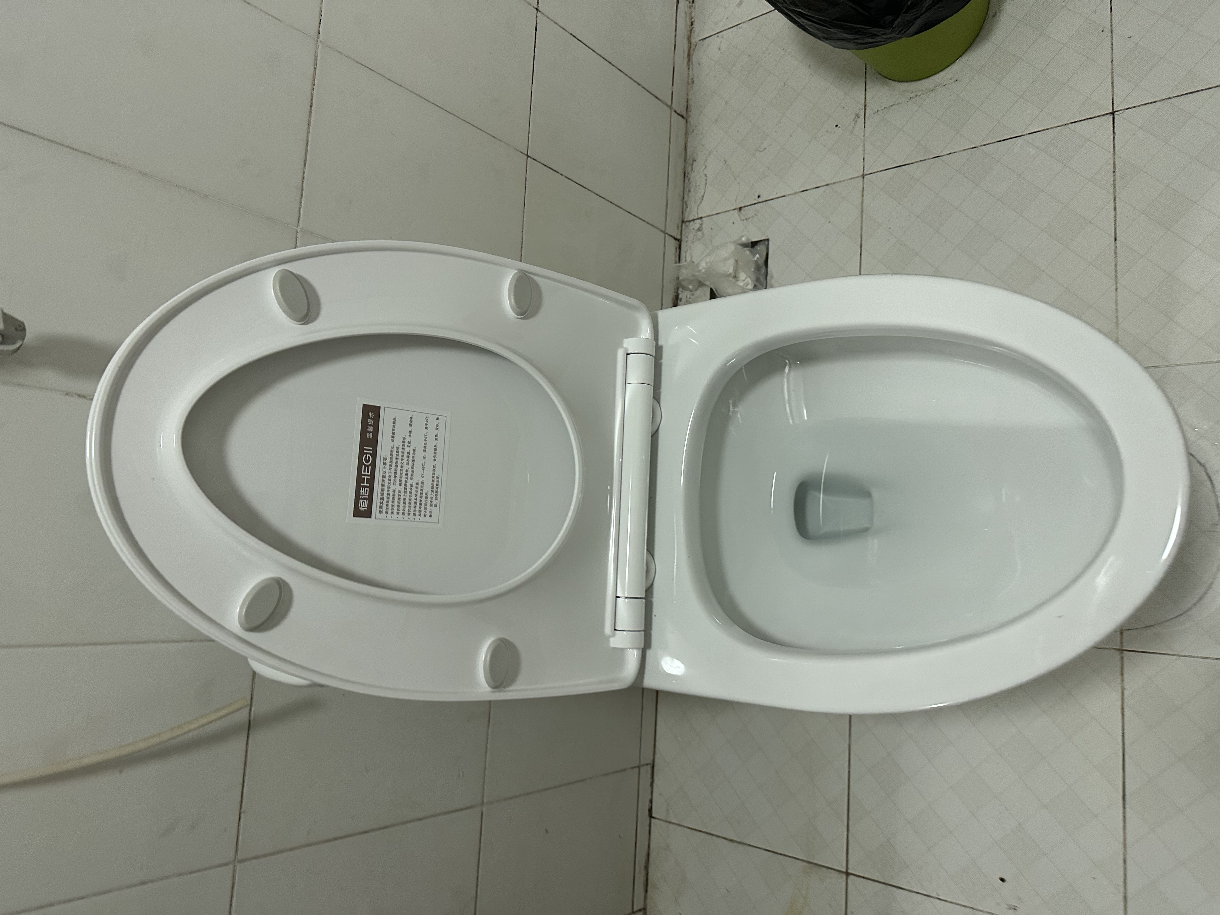恒洁（HEGII）京东联名马桶小巨浪S3 家用虹吸马桶小户型坐便器DCF0300PT-400 实拍图