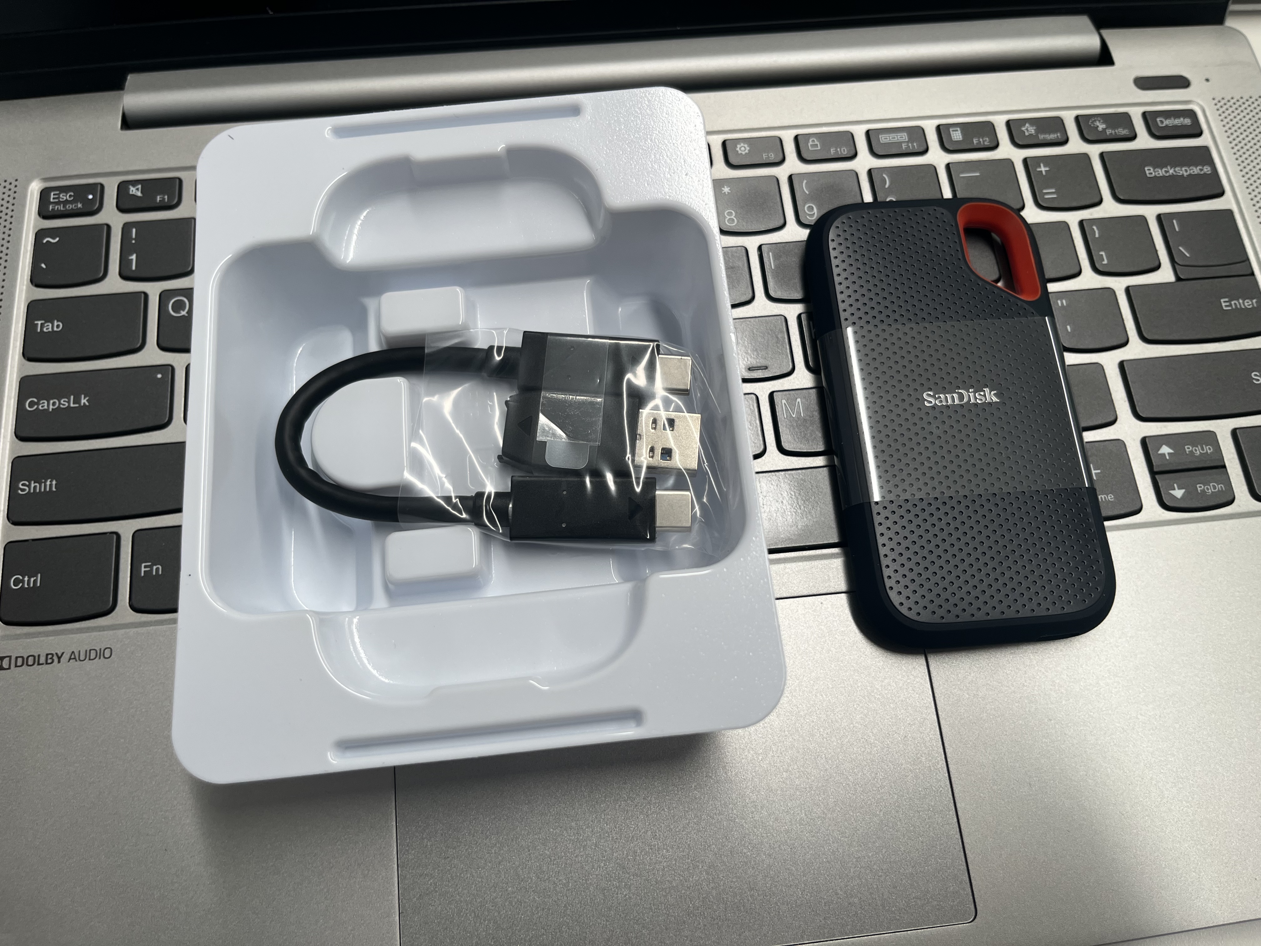 闪迪（SanDisk）1TB Type-c USB3.2 NVMe移动固态硬盘（PSSD）E61卓越版 1050MB/s三防保护 手机笔记本电脑外接SSD 实拍图