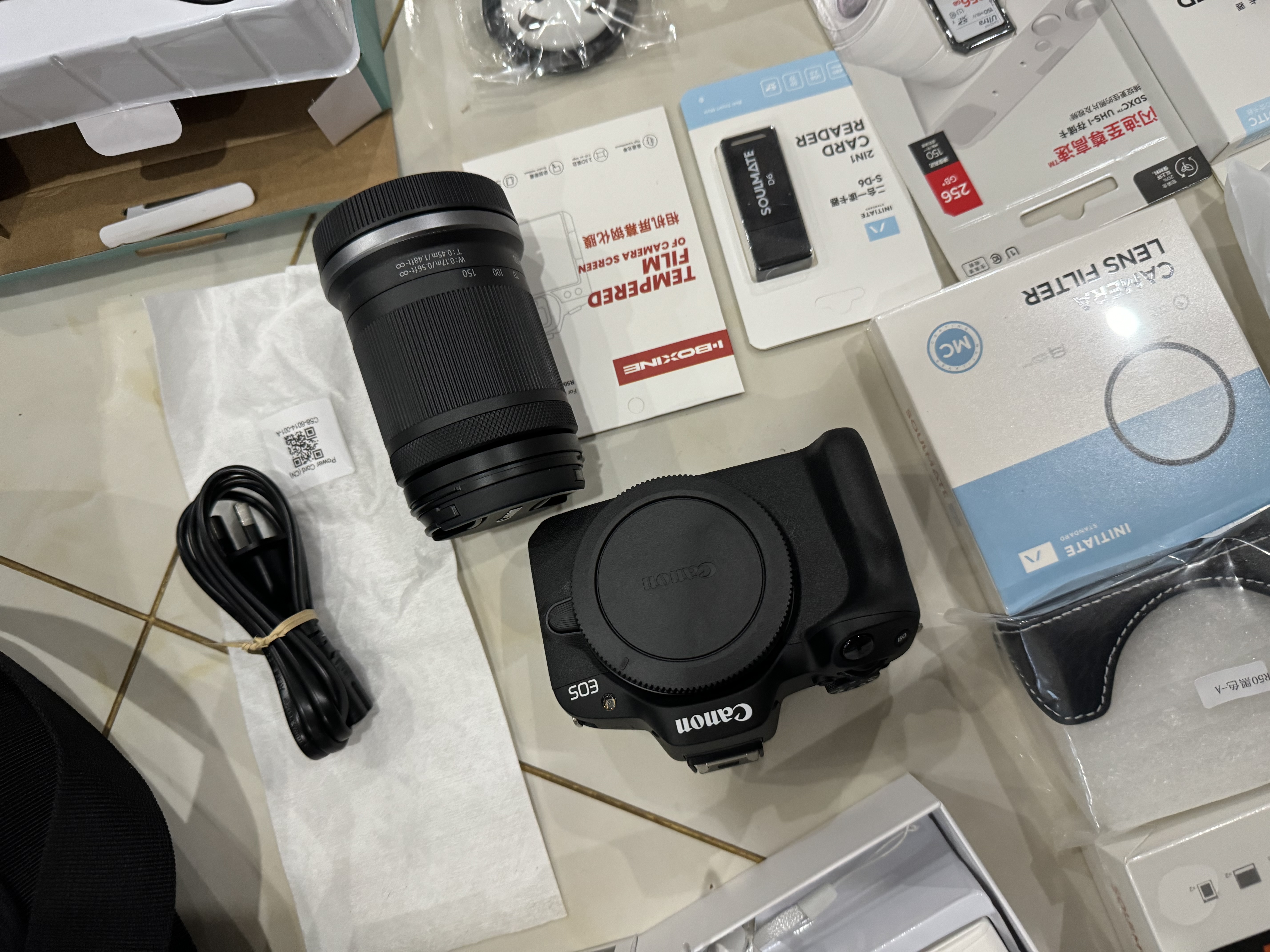 佳能（Canon）EOS R50 微单半画幅相机 r50小巧便携 Vlog拍摄直播相机 4K短视频  学生微单相机 黑色单机+RF-S18-150拆【一镜走天下】 套餐一【128G内存卡~摄影包~Vl 实拍图