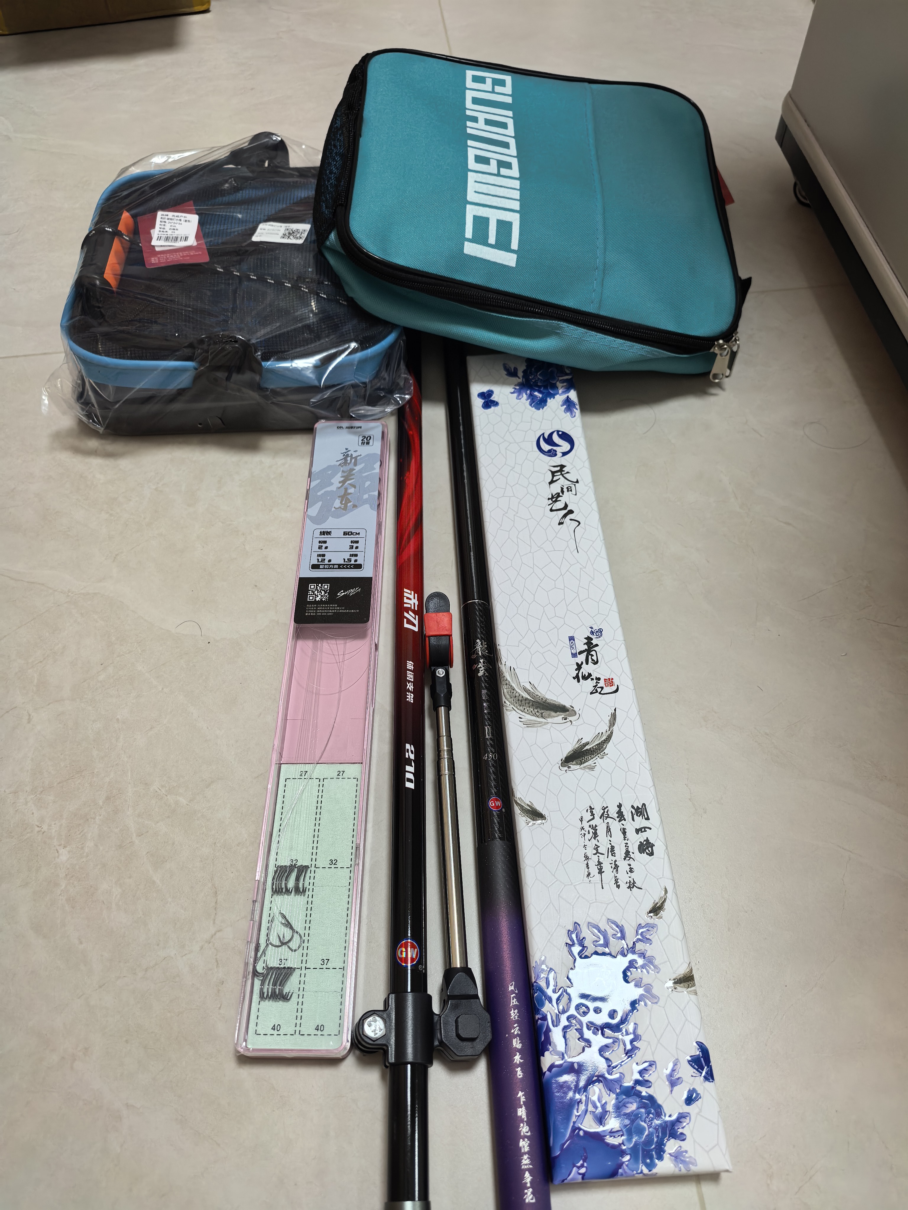 川泽新关东鱼钩绑好子线双钩成品套装钓鱼神器鲫鲤大物鲢鳙钩黑坑鱼钩 60CM(钩2.0线1.2+钩3.0线1.5） 新关东无刺盒装（共20付） 实拍图