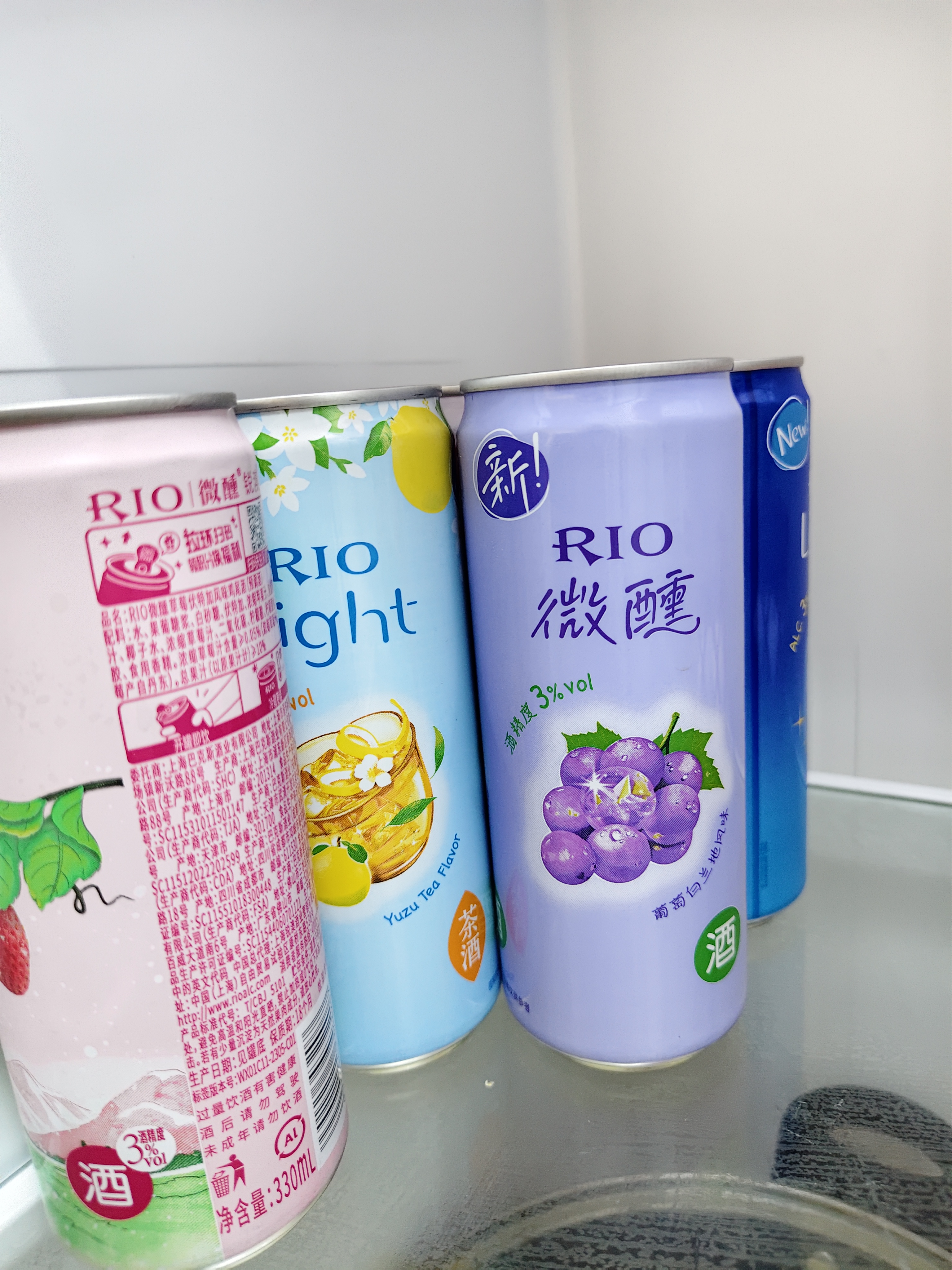 锐澳（RIO）洋酒 预调酒 鸡尾酒 冰饮果酒甜酒 微醺3度青提茉莉 330ml*8罐 实拍图