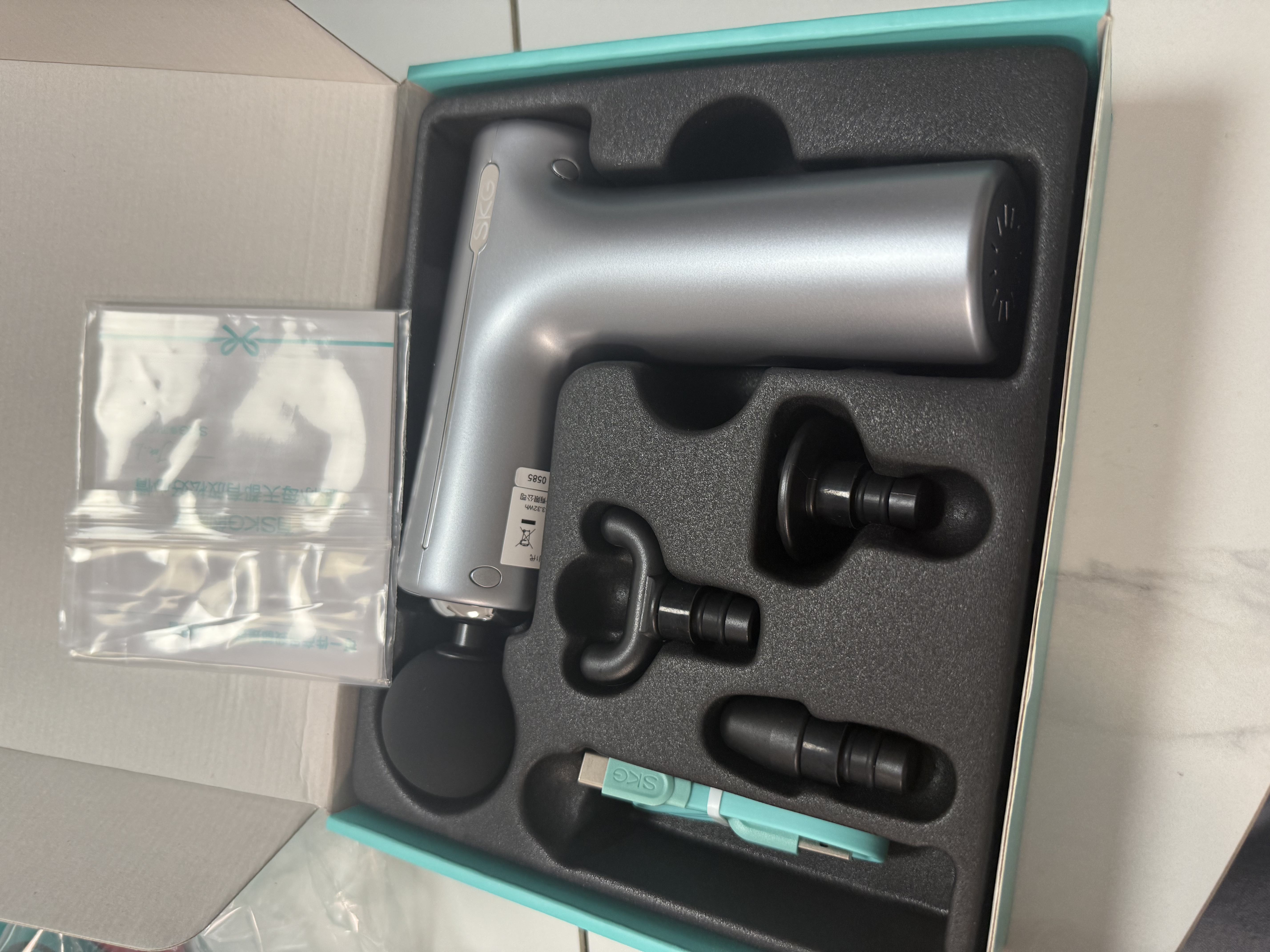 SKG筋膜枪F1尊享款 运动肩颈腰背全身专业级按摩仪器长续航迷你便携经膜肌模抢 生日实用礼物送男女友 实拍图