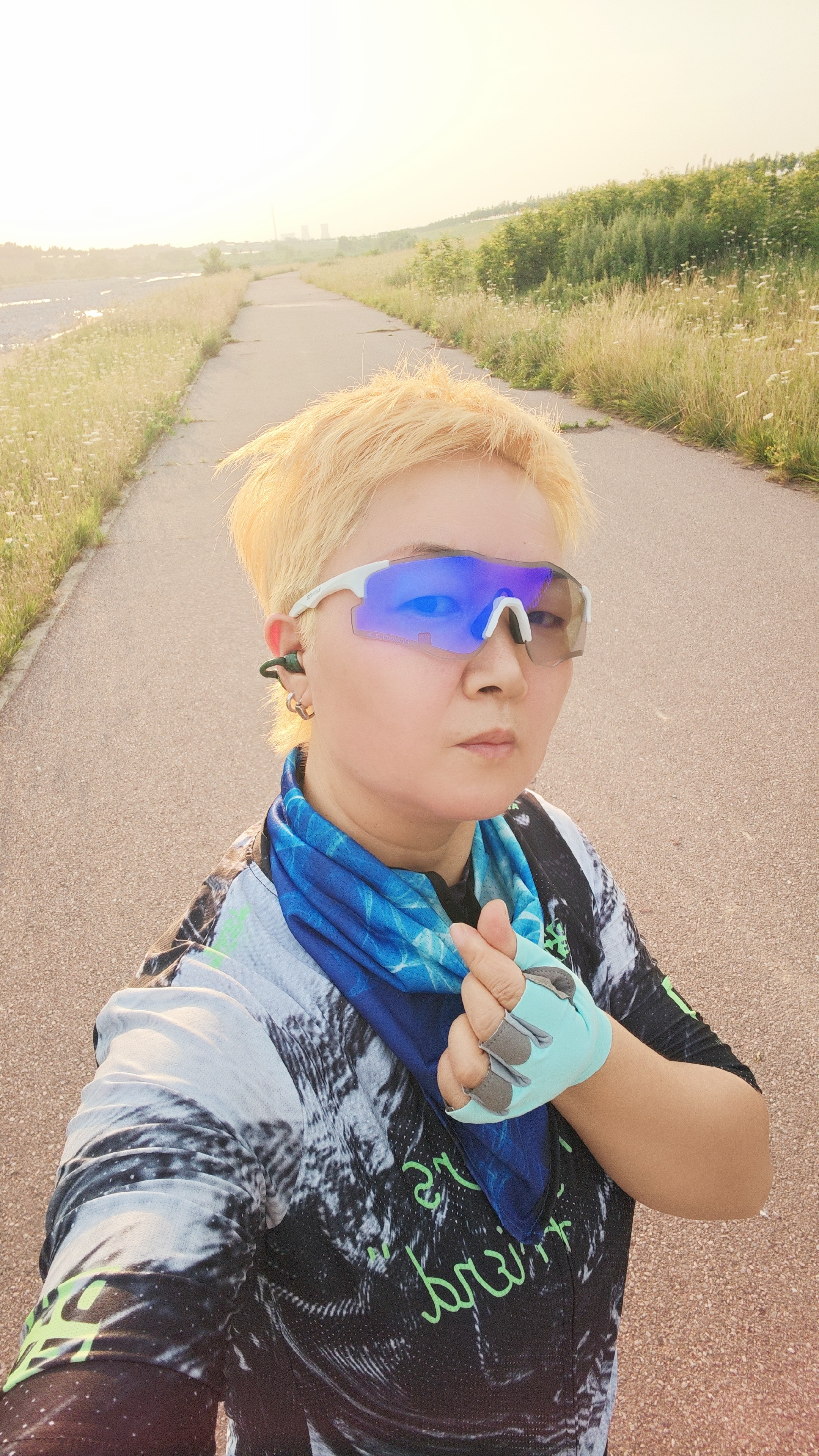 忆丝芸漂发剂褪色膏 染发剂植物 自己在家 褪色染发膏 男女士专用 实拍图
