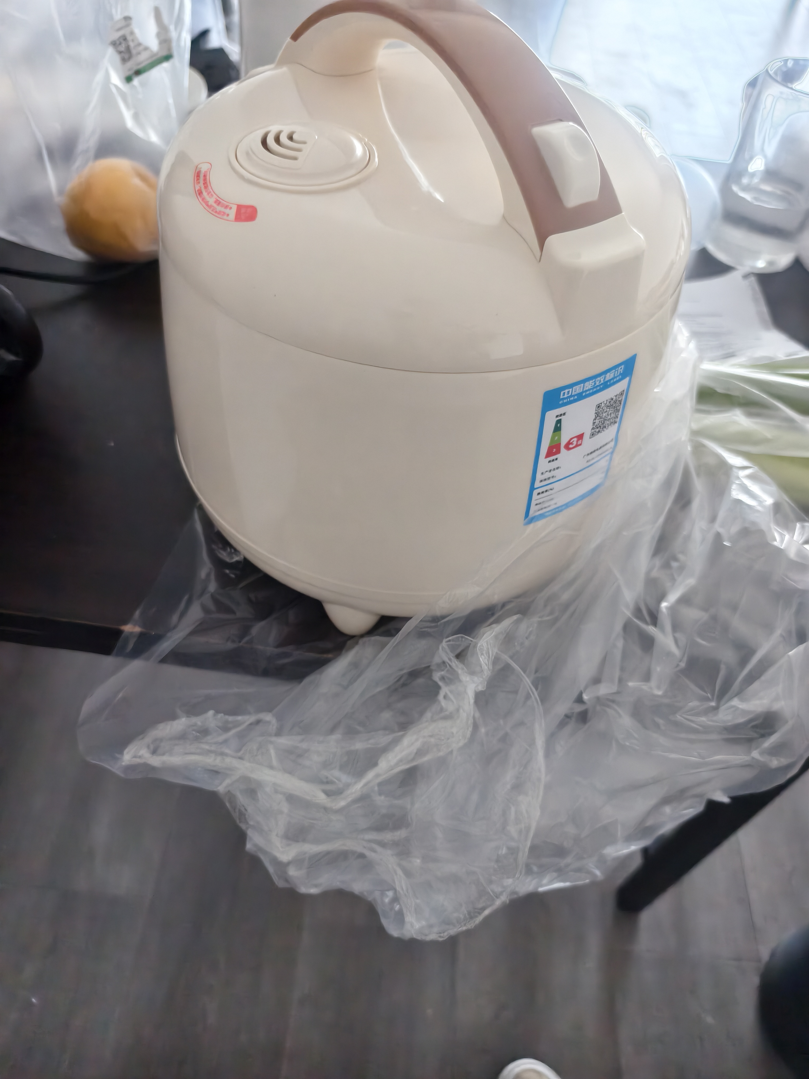 半球(peskoe)陶瓷釉电饭煲家用迷你1.6L多功能蒸煮学生宿舍小型1-4-8人电饭锅不夹生耐磨易清洗不粘锅 米黄灰 2.0L 【推荐1-3人 快煮饭】 2代-球型胆【不粘率90％】 实拍图