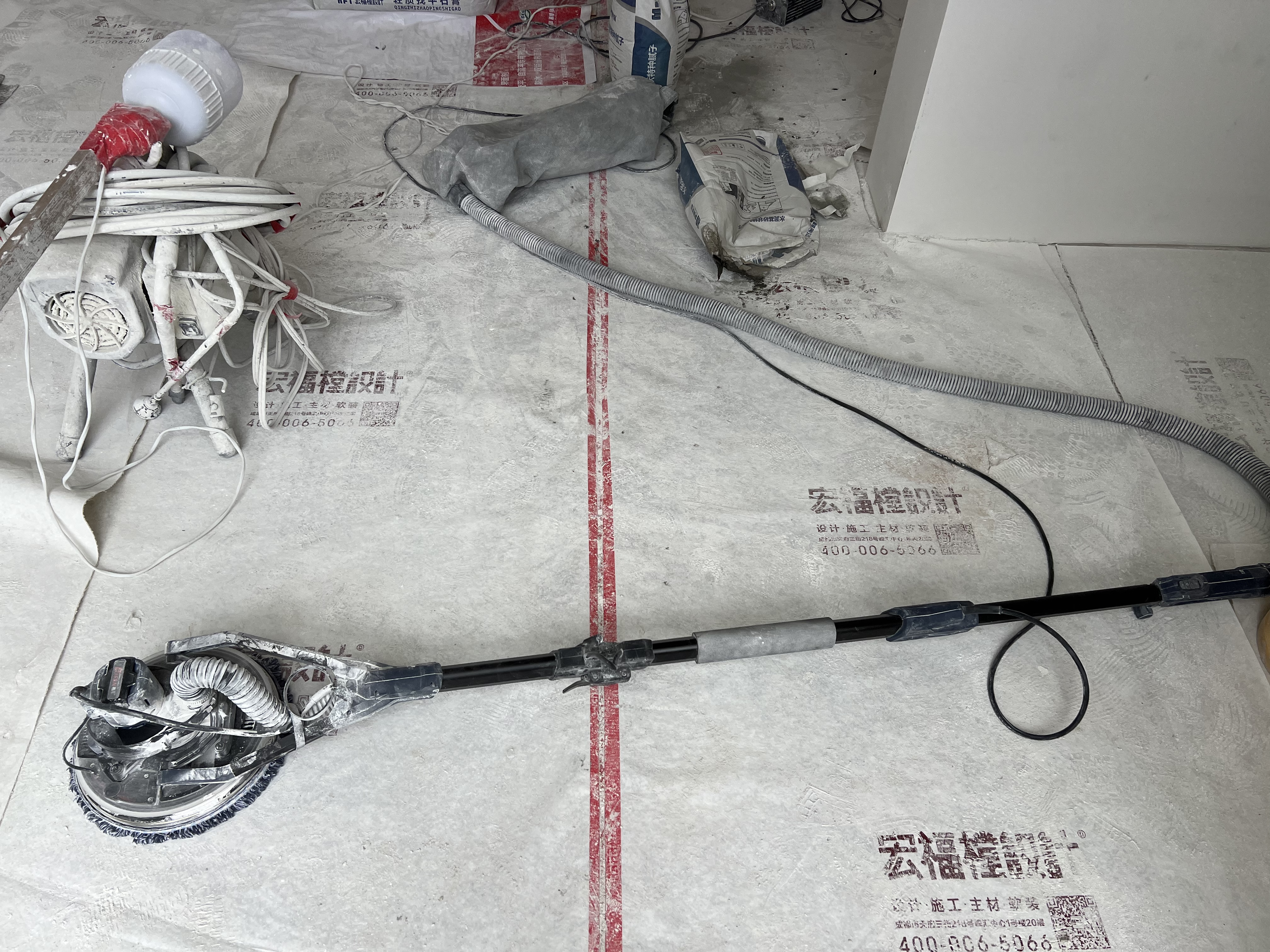 蒂凡（DIFAN POWER TOOLS）新款自吸无刷墙面打磨机砂纸机墙壁打磨机腻子磨墙机砂墙机砂皮机 2.5米工具箱装（吸尘+吸顶） 实拍图