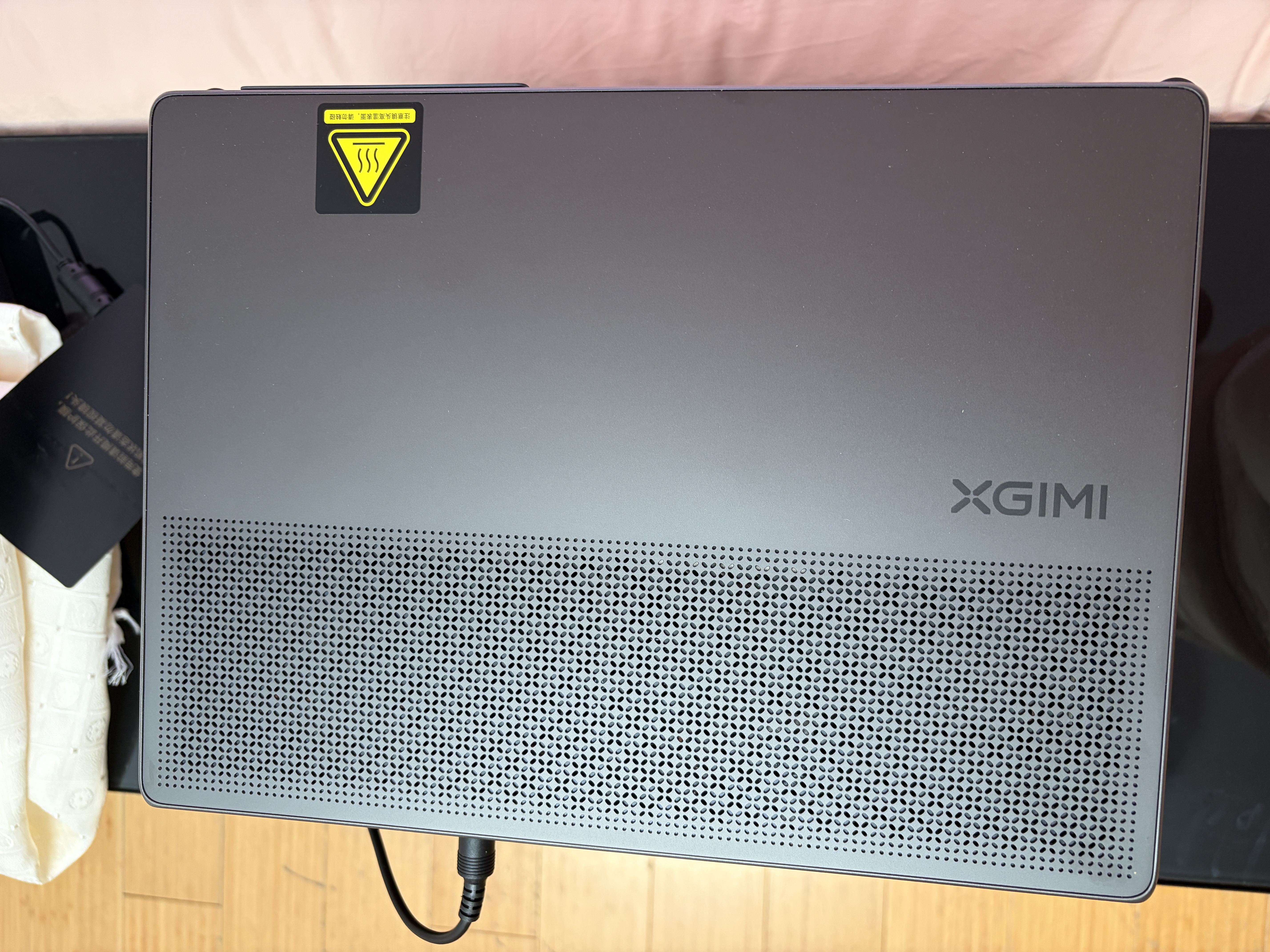 极米（XGIMI）X50 Ultra Max 7000CVIA超亮 4K超清 投影仪家用三色激光变焦移轴智能家庭影院投影机国家补贴 实拍图