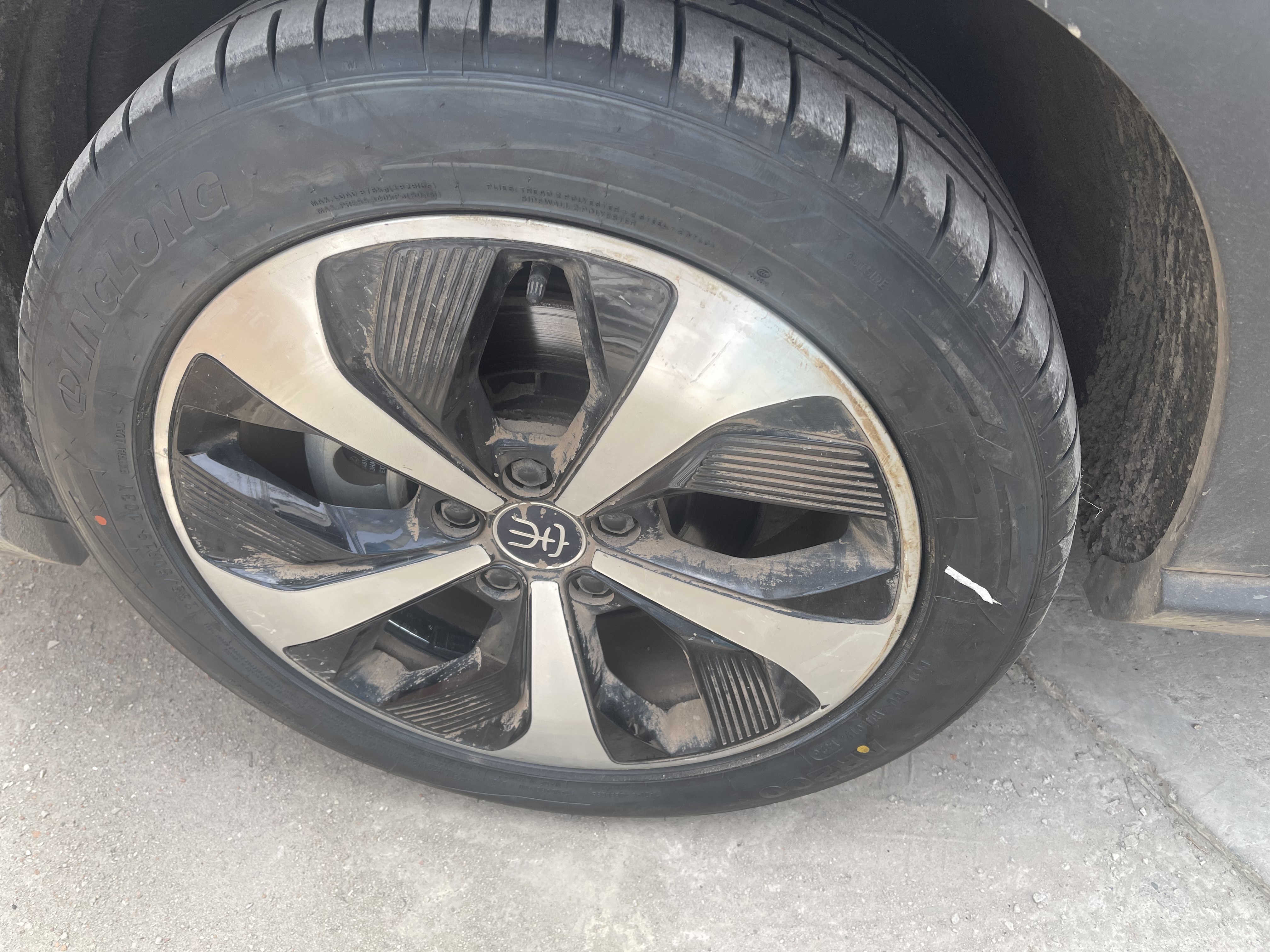 玲珑轮胎汽车轮胎235/50R19 103Y XL臻选AR200 适配比亚迪/领克01 实拍图