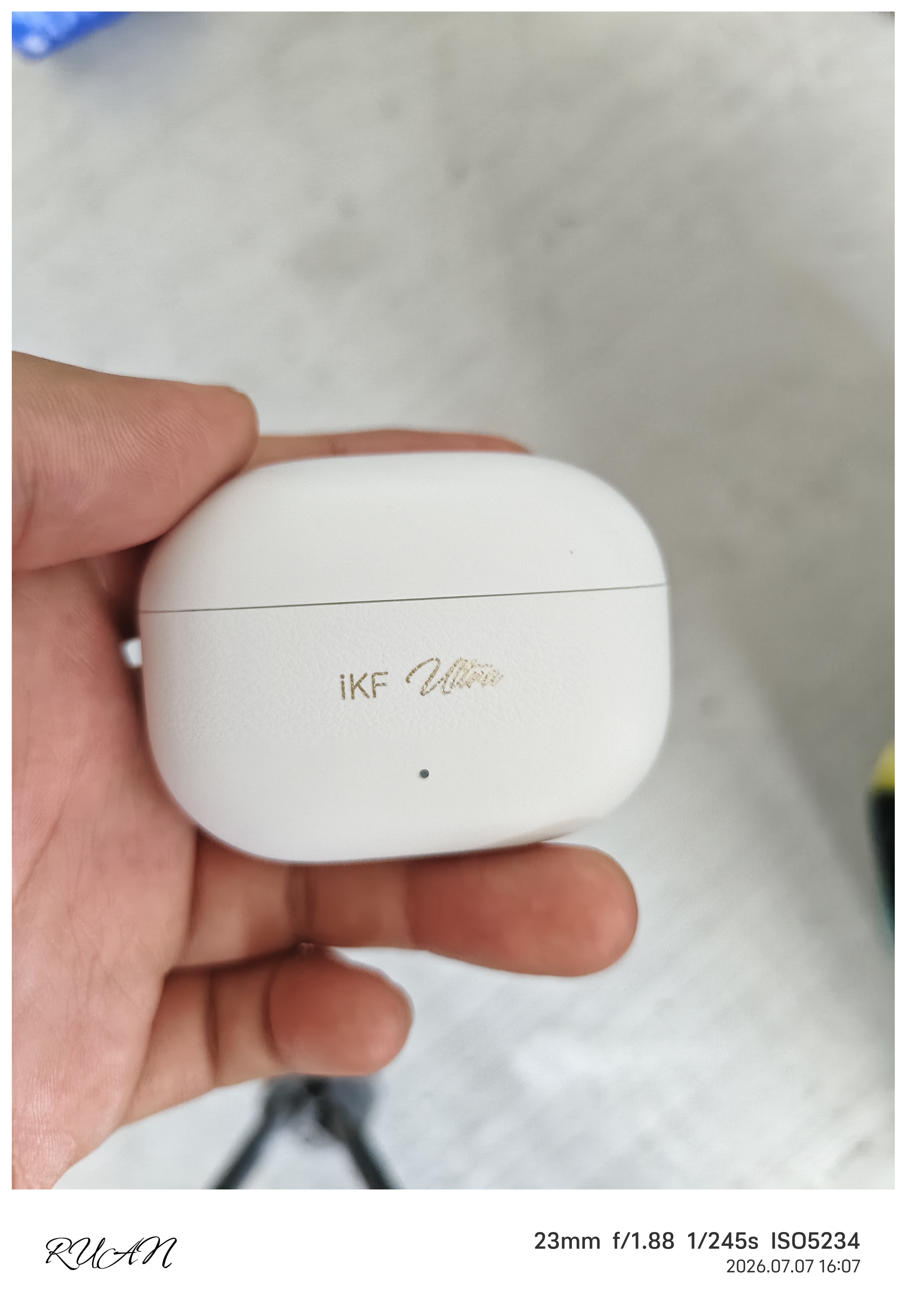 iKF Ultra圈铁真无线蓝牙耳机ANC主动降噪LDAC入耳式发烧音乐耳机高音质超长续航APP通话降噪雅典白 实拍图