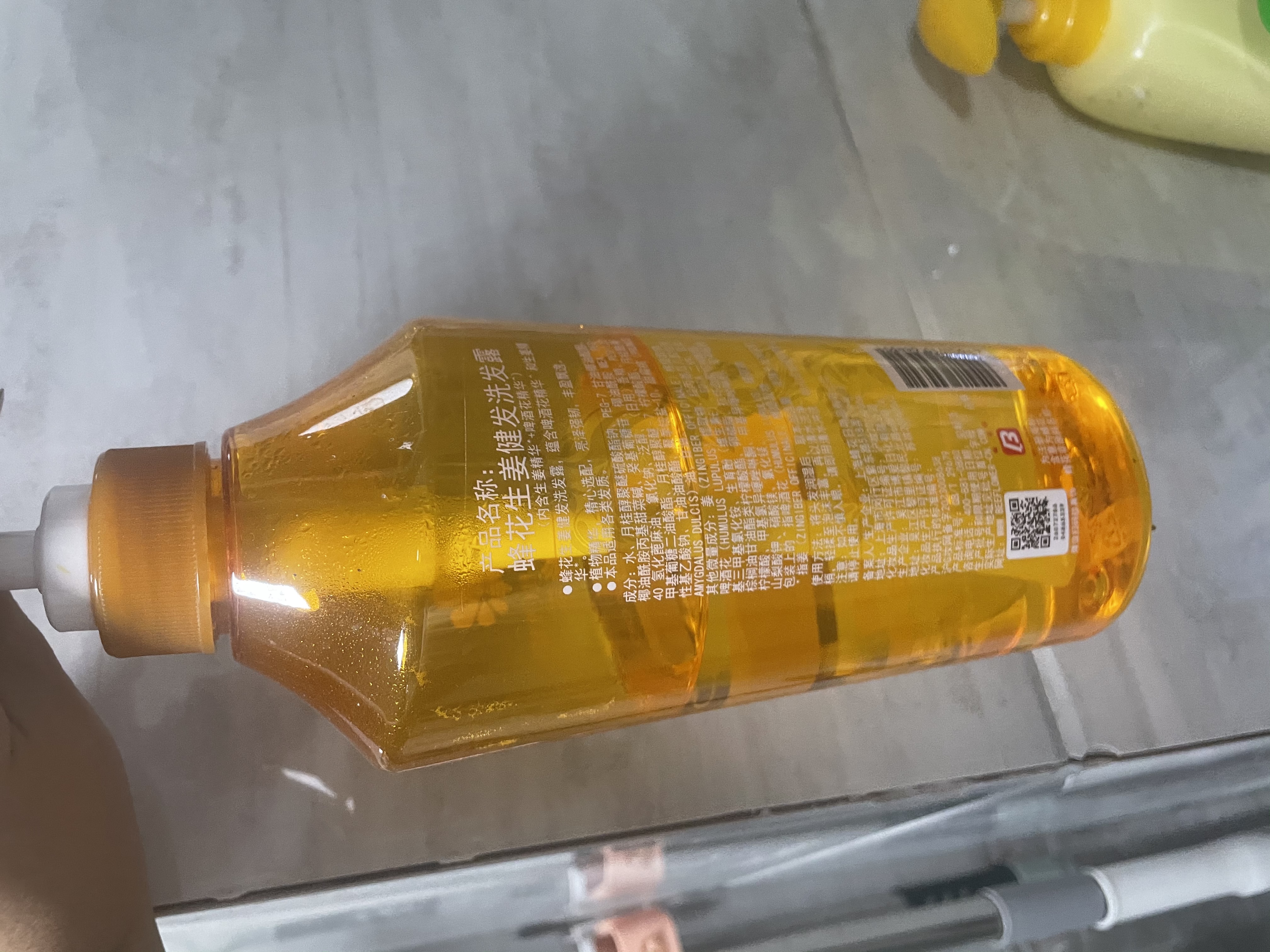 蜂花无硅油改善毛躁保湿蓬松生姜健发洗发水600ml【临期清仓】 实拍图