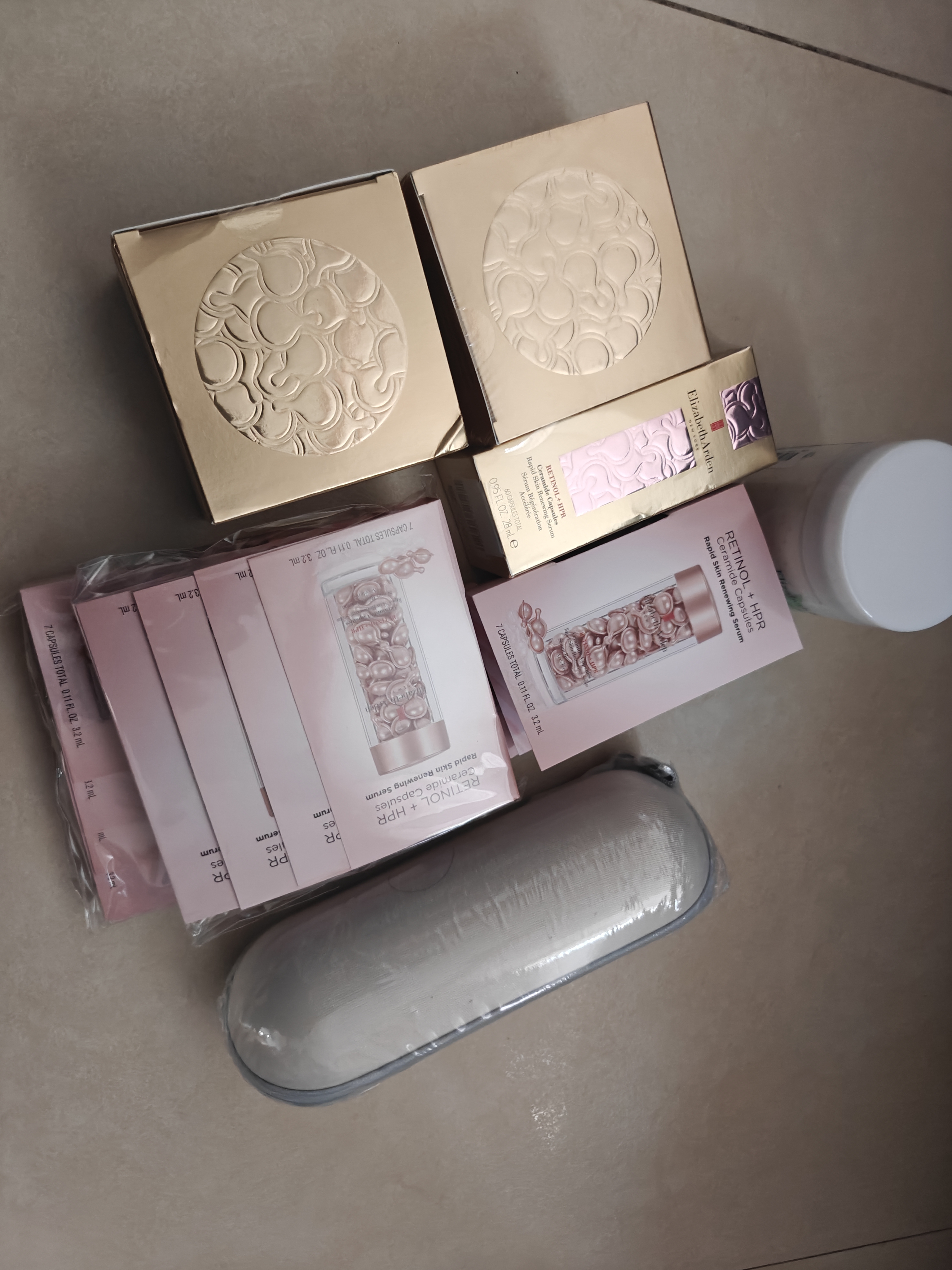 伊丽莎白雅顿第II代粉胶次抛A醇精华60粒+金胶60粒套装淡纹修护生日礼物送朋友 实拍图