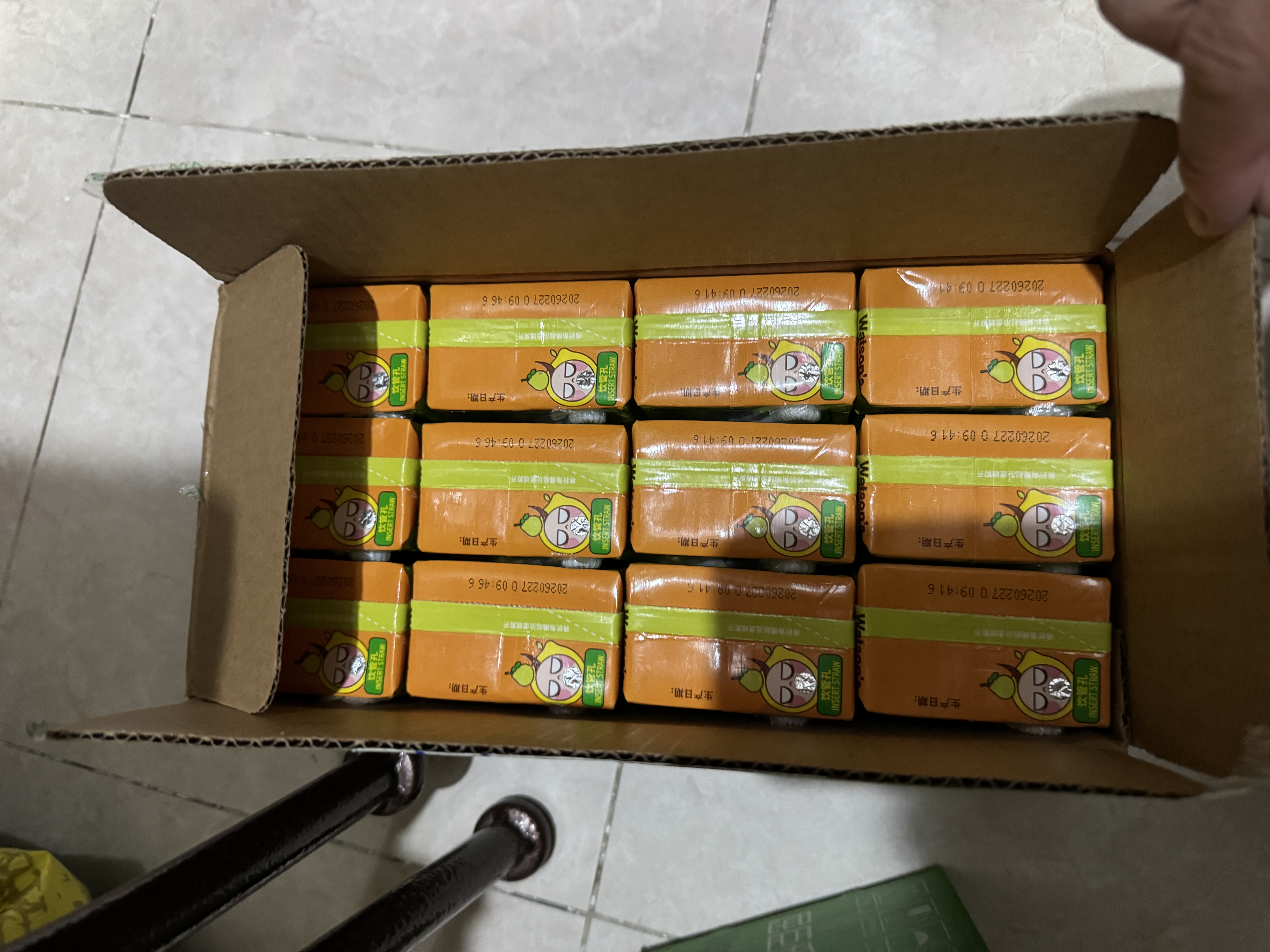 屈臣氏（Watsons）碧泉港式雪柚柠檬茶0脂原叶萃取茶饮料250mL*12盒整箱 实拍图