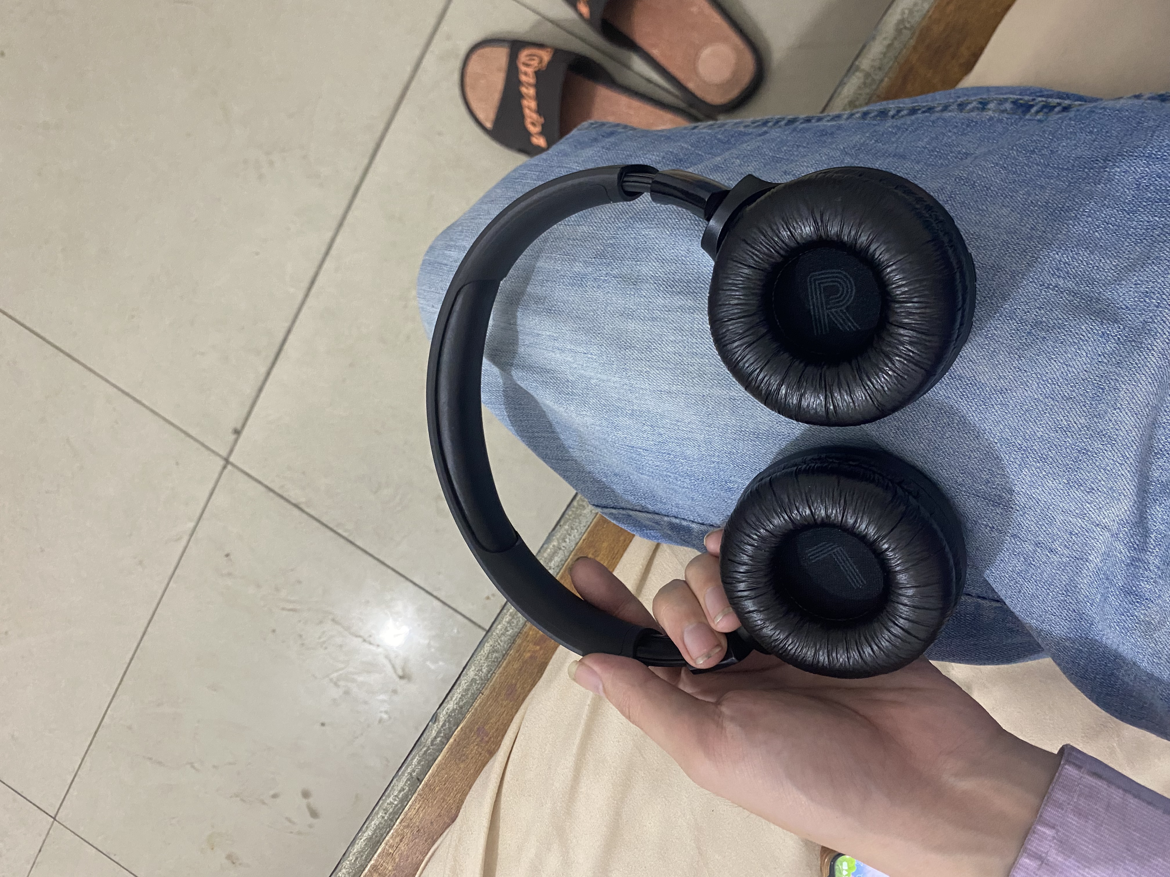 JBLTUNE520BT头戴式蓝牙无线耳机 通话降噪耳机耳麦 手机电脑笔记本苹果耳机 黑色 实拍图