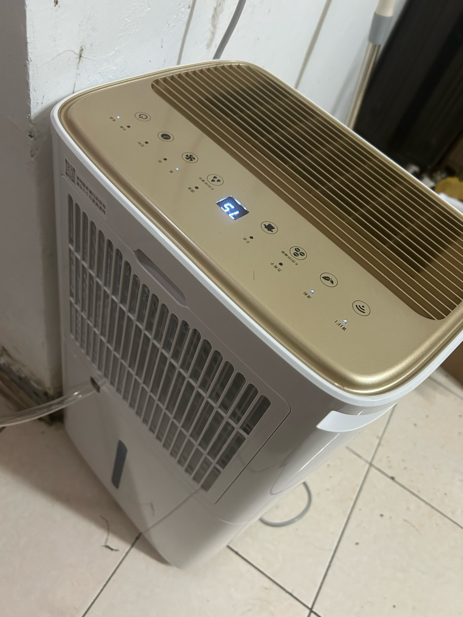 多乐信（DOROSIN）家用除湿机 除湿量30升/天 60㎡ 地下室智能除潮干衣除湿APP智控负离子干燥机ER-630ES 实拍图