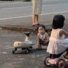 贝易BEIESTATE典藏扭扭车 1-6岁宝宝摇摇车大人可坐宝宝礼物声光音乐款 云母灰 实拍图