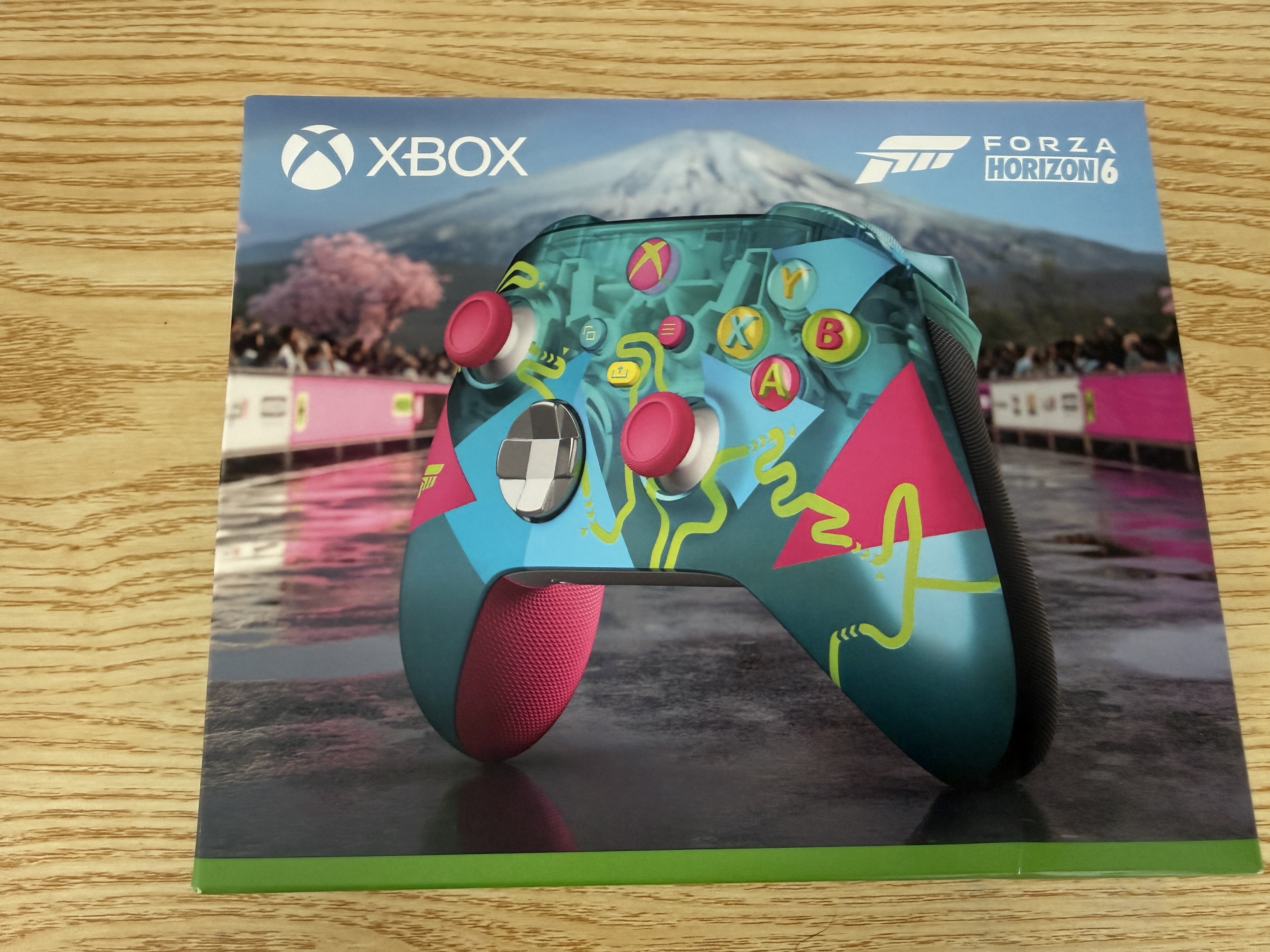 微软（Microsoft）XBOX 无线控制器–《极限竞速：地平线6》限定版  蓝牙适配XBOX/PC/平板/手机 Steam促销 实拍图