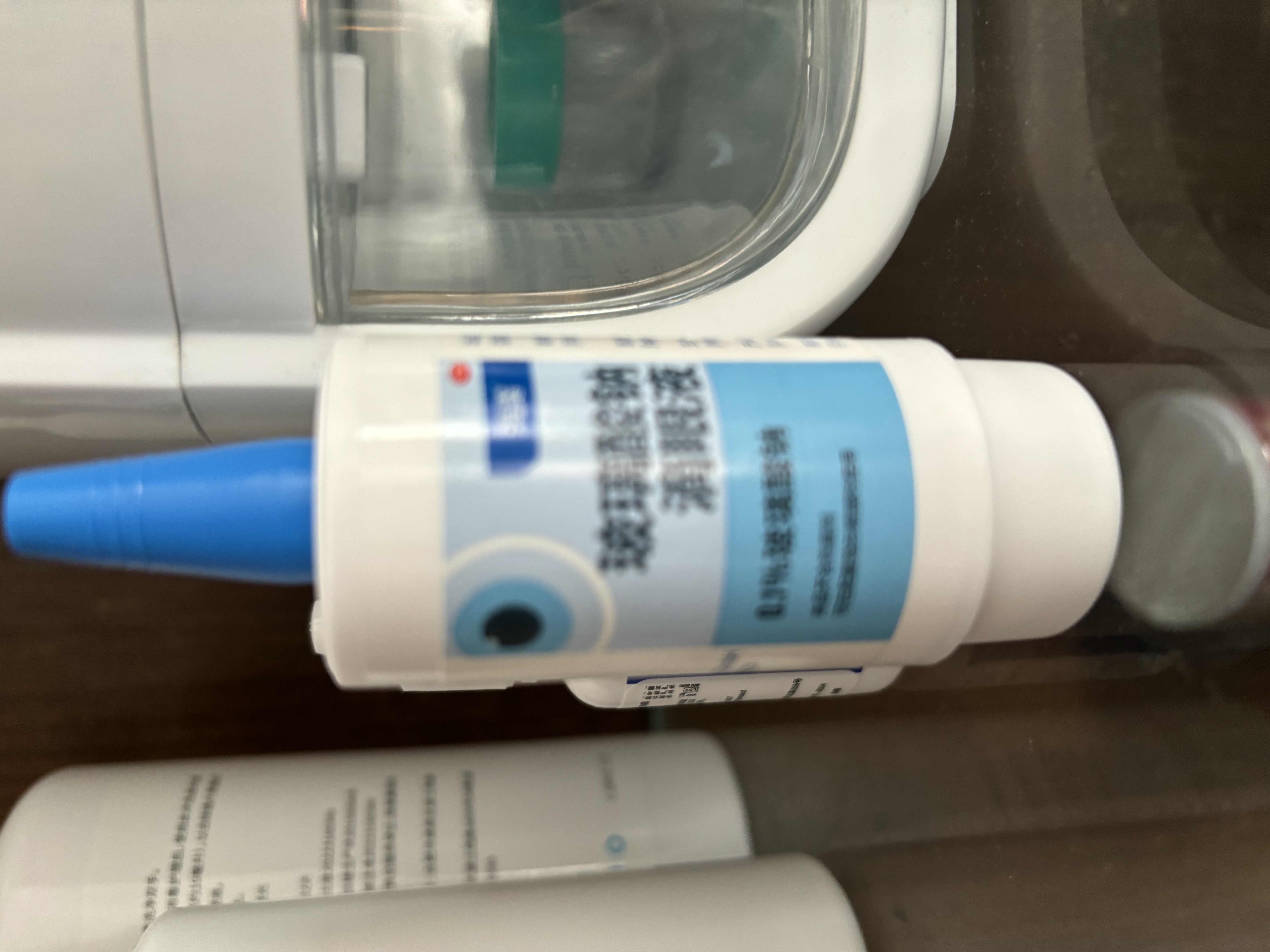 【原研进口】海露玻璃酸钠滴眼液 人工泪液不含防腐剂 眼药水眼疲劳眼干眼涩眼痒 视力模糊0.1%*10ml*4盒 实拍图