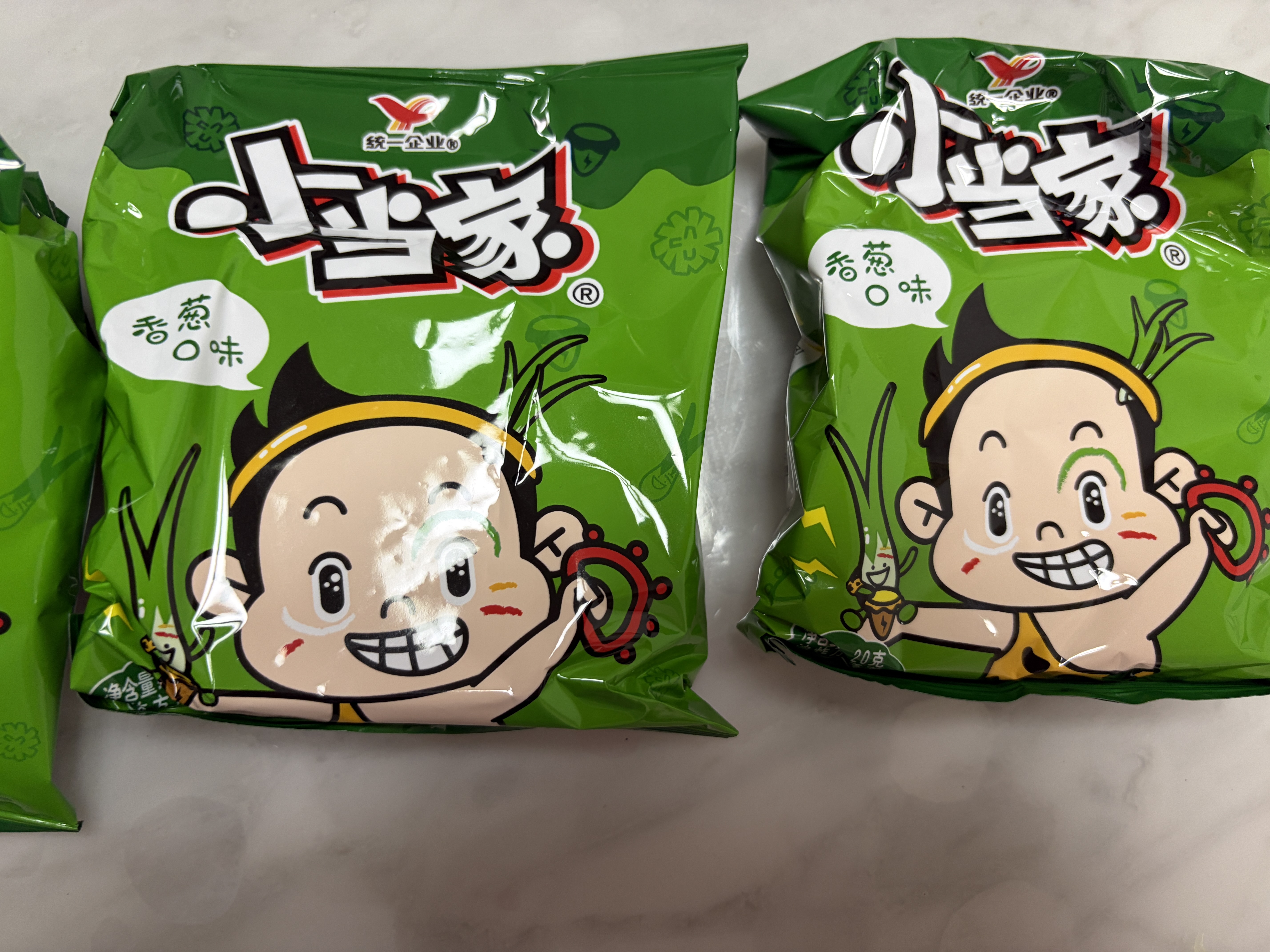 统一 小当家 香葱味 干脆面 捏脆面 48包 整箱装 实拍图