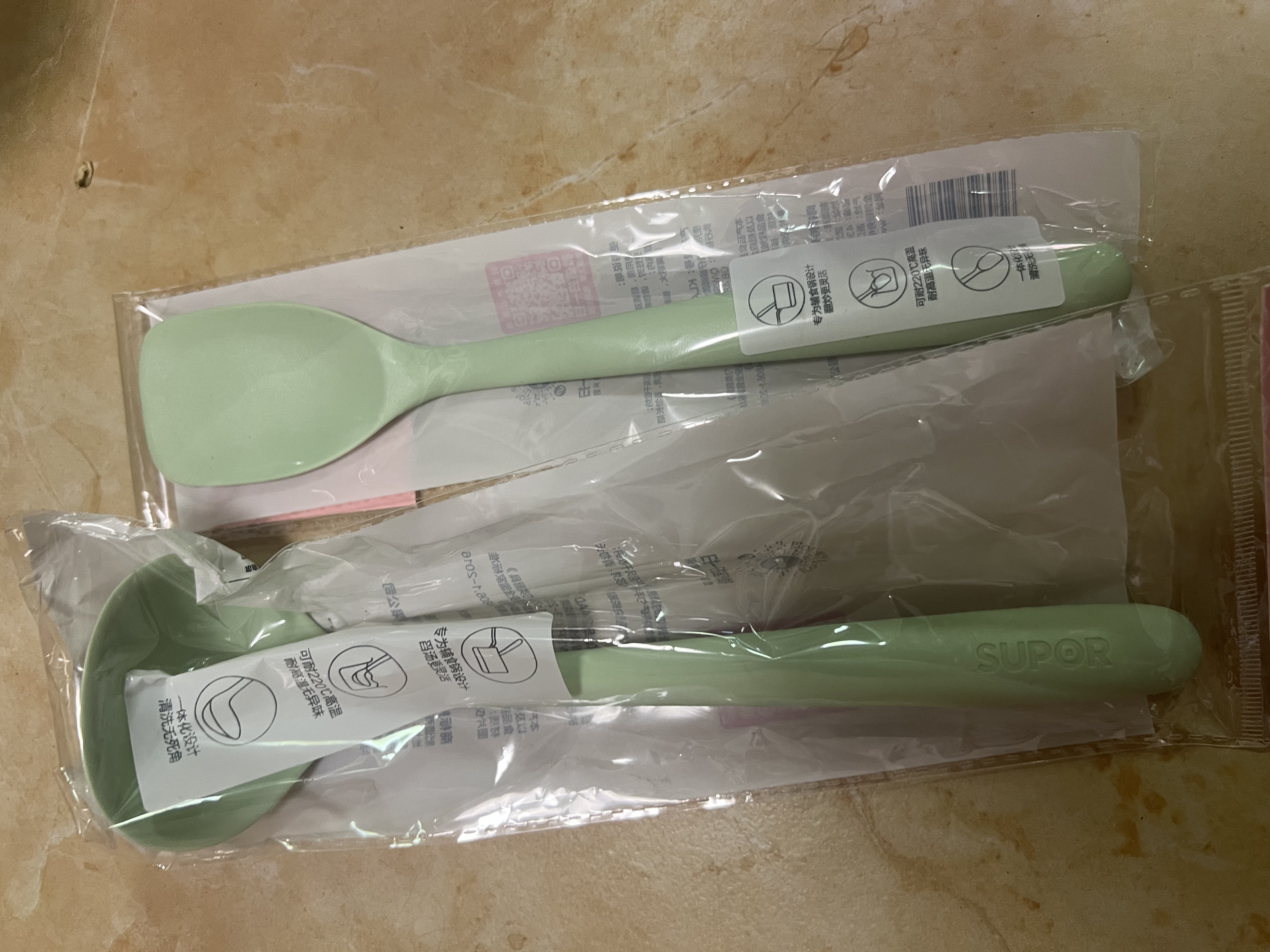苏泊尔（SUPOR）辅食锅铲勺食品级硅胶铲勺【硅胶铲+硅胶汤勺】 实拍图