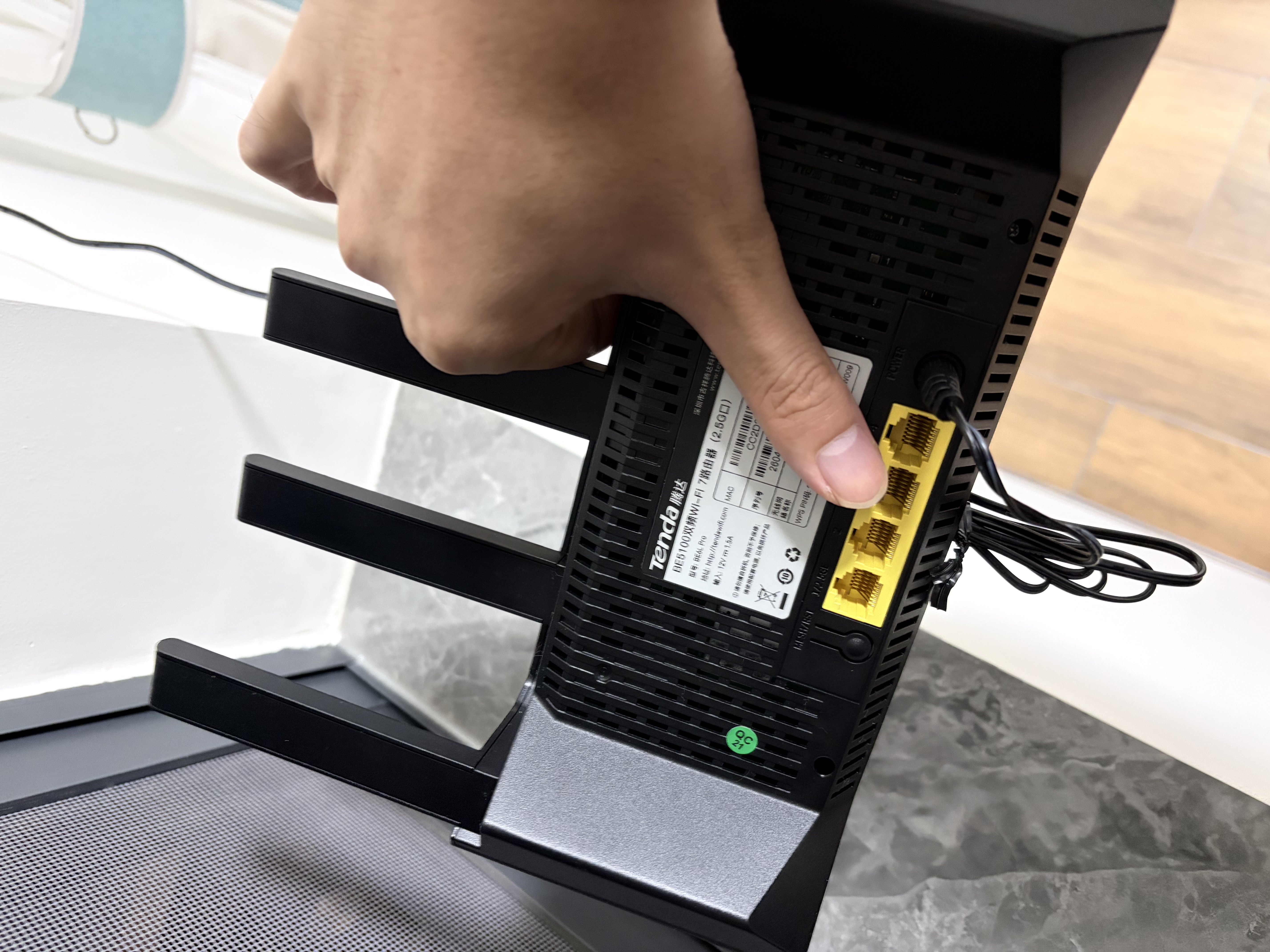 Tenda腾达路由器WiFi7【云霄BE5100】千兆穿墙王信号放大器增强无线超强2.5g网口家用电竞立式BE6L Pro 实拍图