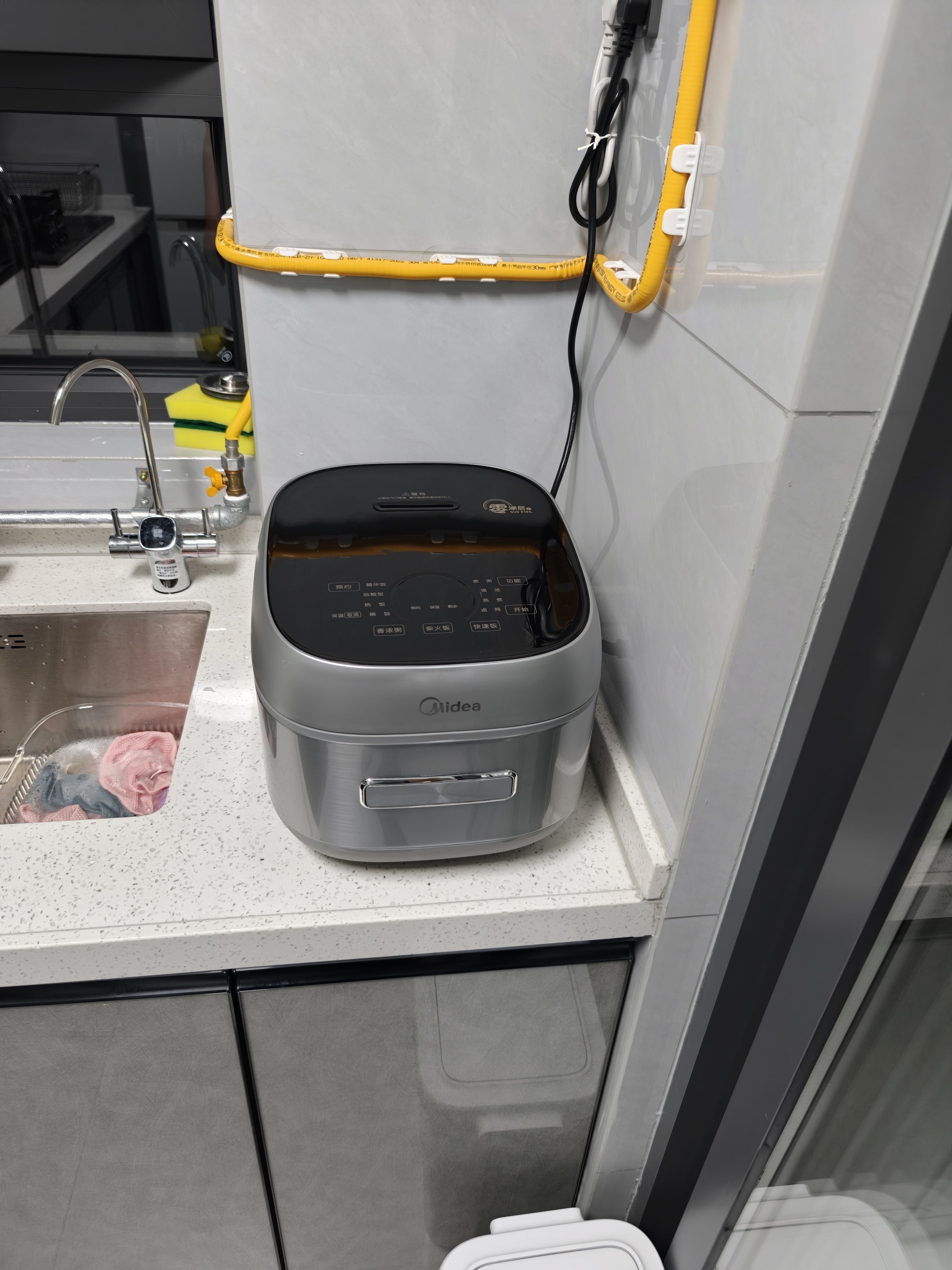 美的（Midea）晶钛0涂层电饭煲升级更不粘新品IH加热4L家用智能电饭锅4-5人一级能效HC4050S 实拍图