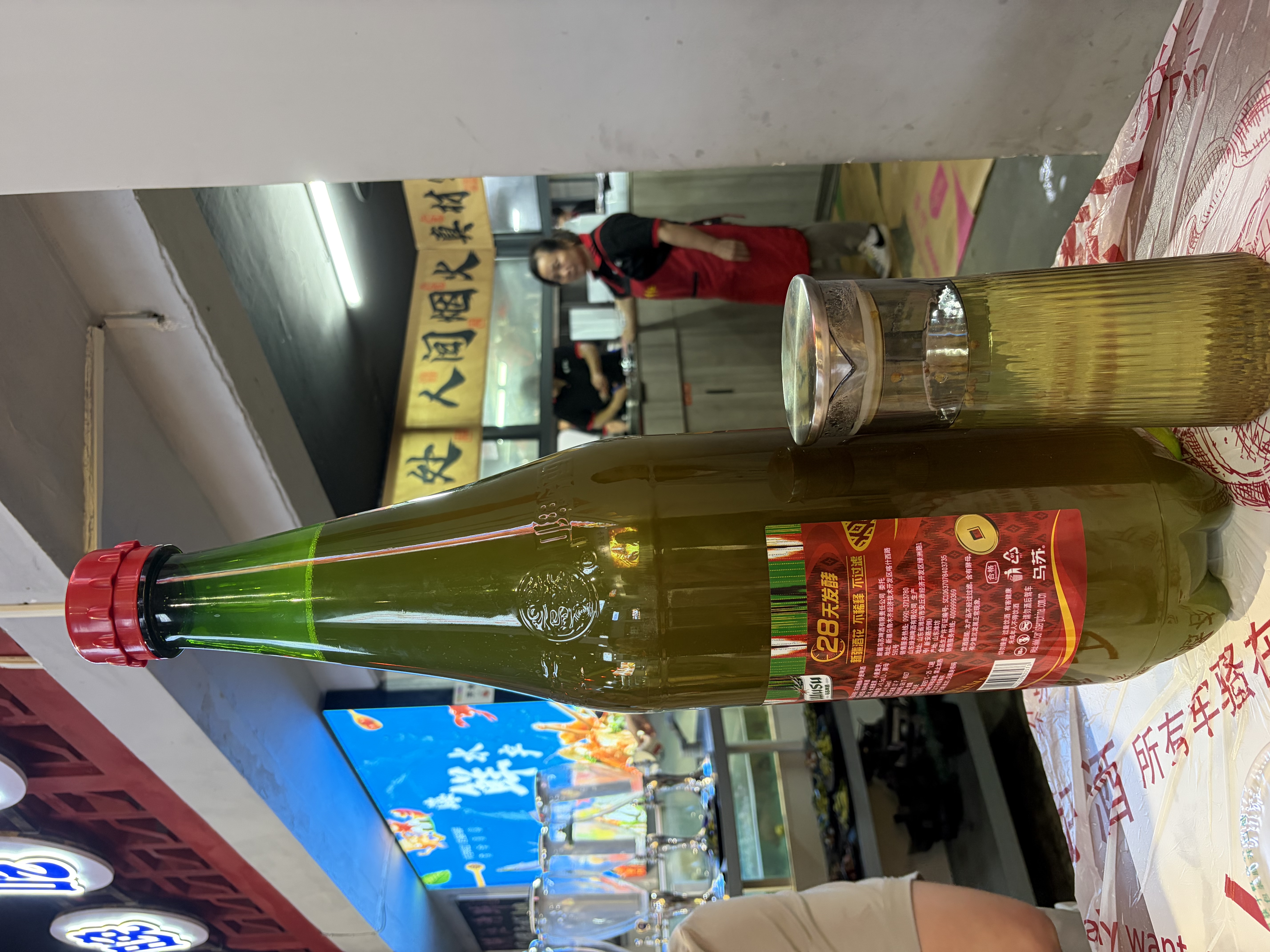 乌苏啤酒（wusu）京东自营浓人限定超大容量精酿小麦啤酒8.88L鲜啤 实拍图