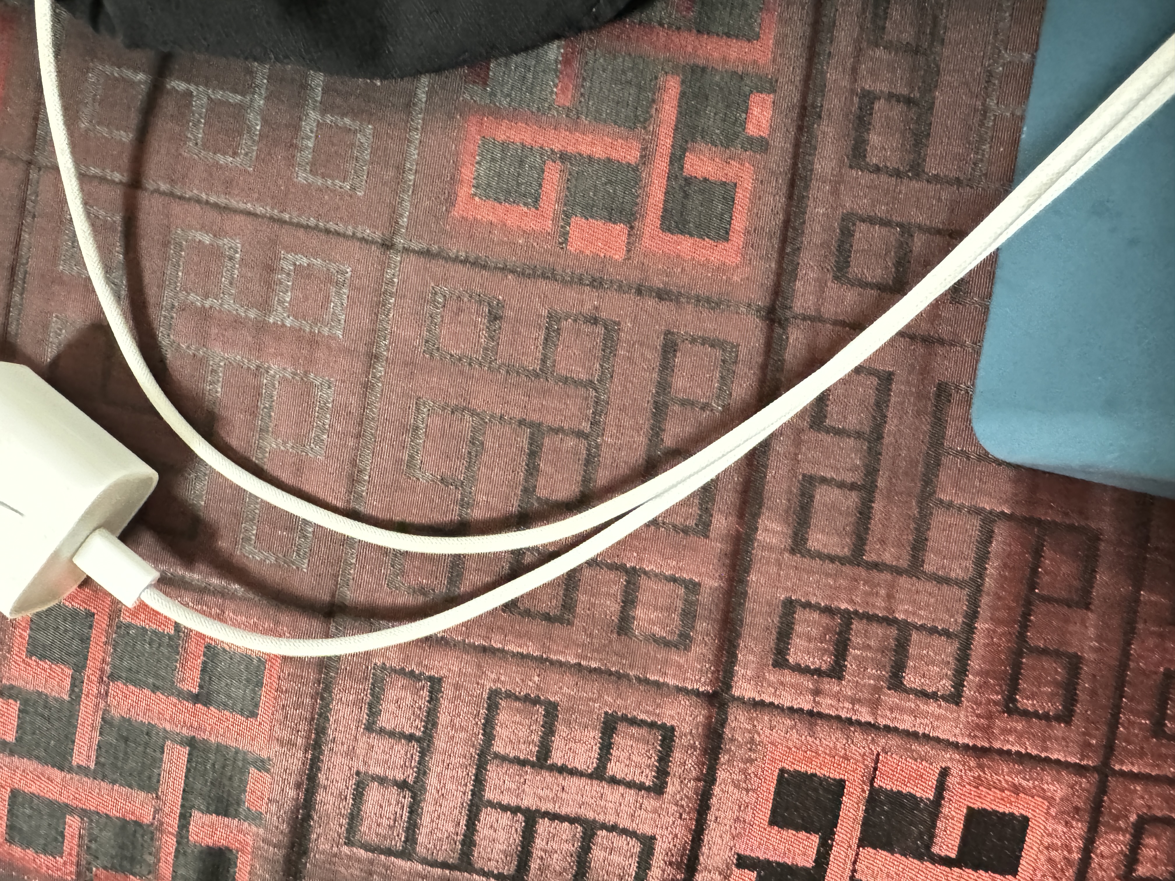 品胜苹果数据线PD快充30W充电线Type-C适用iPhone14promax/13/12手机iPad车载USB-C充电器线2米加长20W 实拍图
