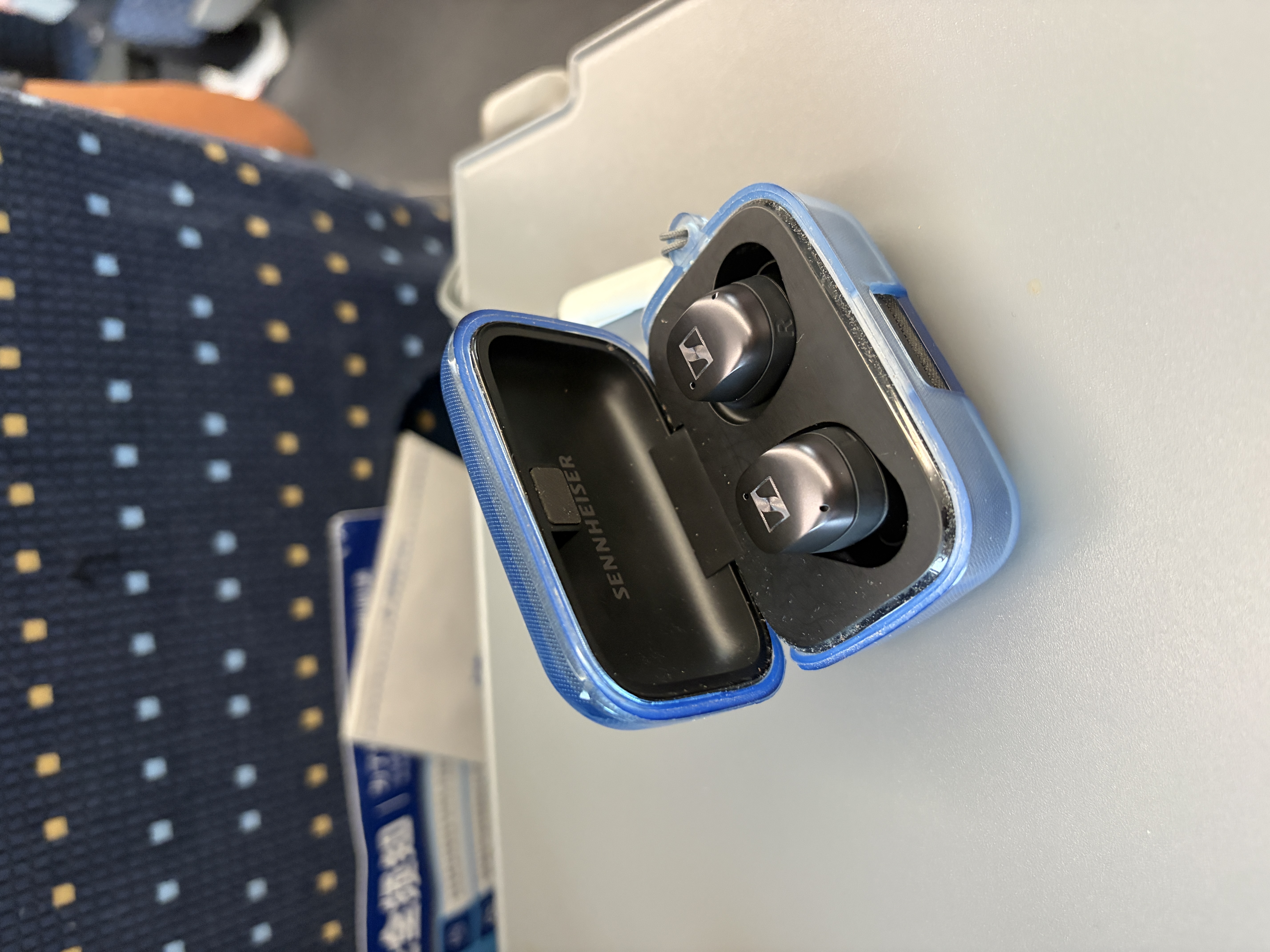 森海塞尔（Sennheiser）MOMENTUM 4真无线四代蓝牙耳机 节日礼物 自适应动态主动降噪豆SPORT运动无线入耳式音乐耳机 真无线四代 [自适应降噪 石墨黑] 实拍图
