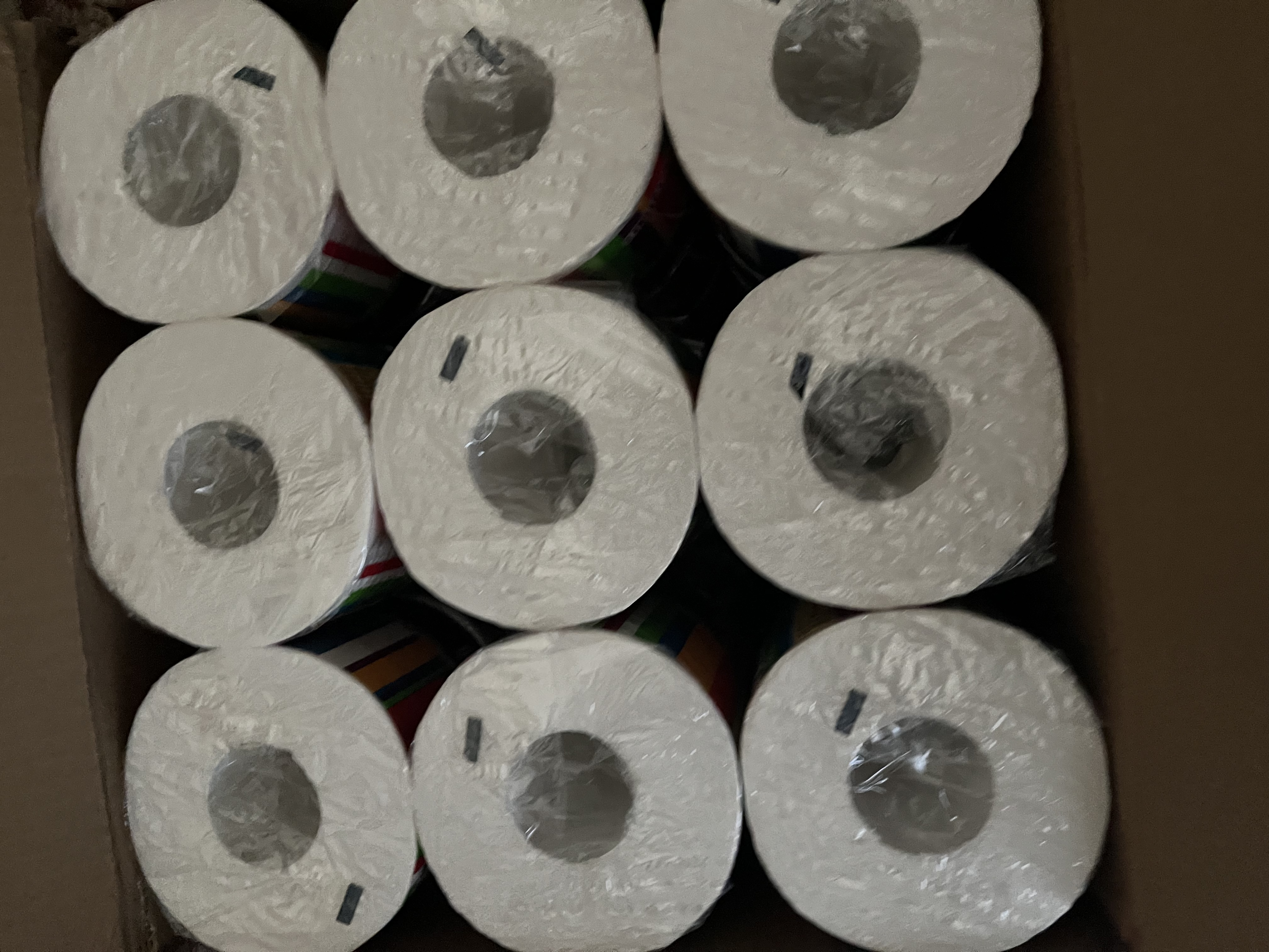 顺清柔有芯卷纸彩虹系列5层200g*27卷 冲厕易溶解卫生纸（整箱销售）  实拍图