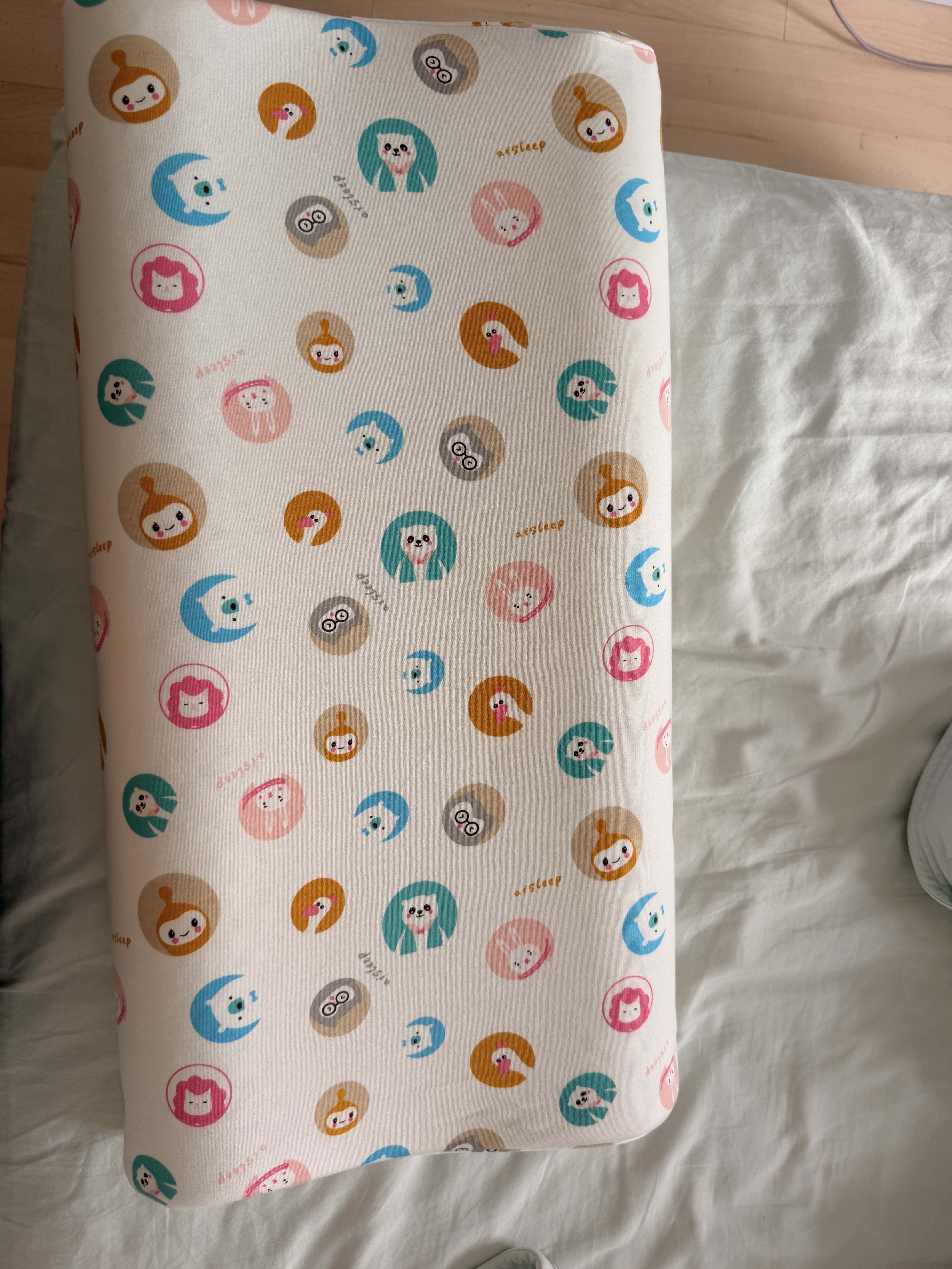 睡眠博士（AiSleep）青少年乳胶枕 泰国进口天然乳胶儿童枕宝宝婴儿枕头 93%乳胶含量 实拍图