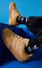 adidas「面包鞋」COURTIC经典运动板鞋男女阿迪达斯官方三叶草   芥末黄   42 实拍图