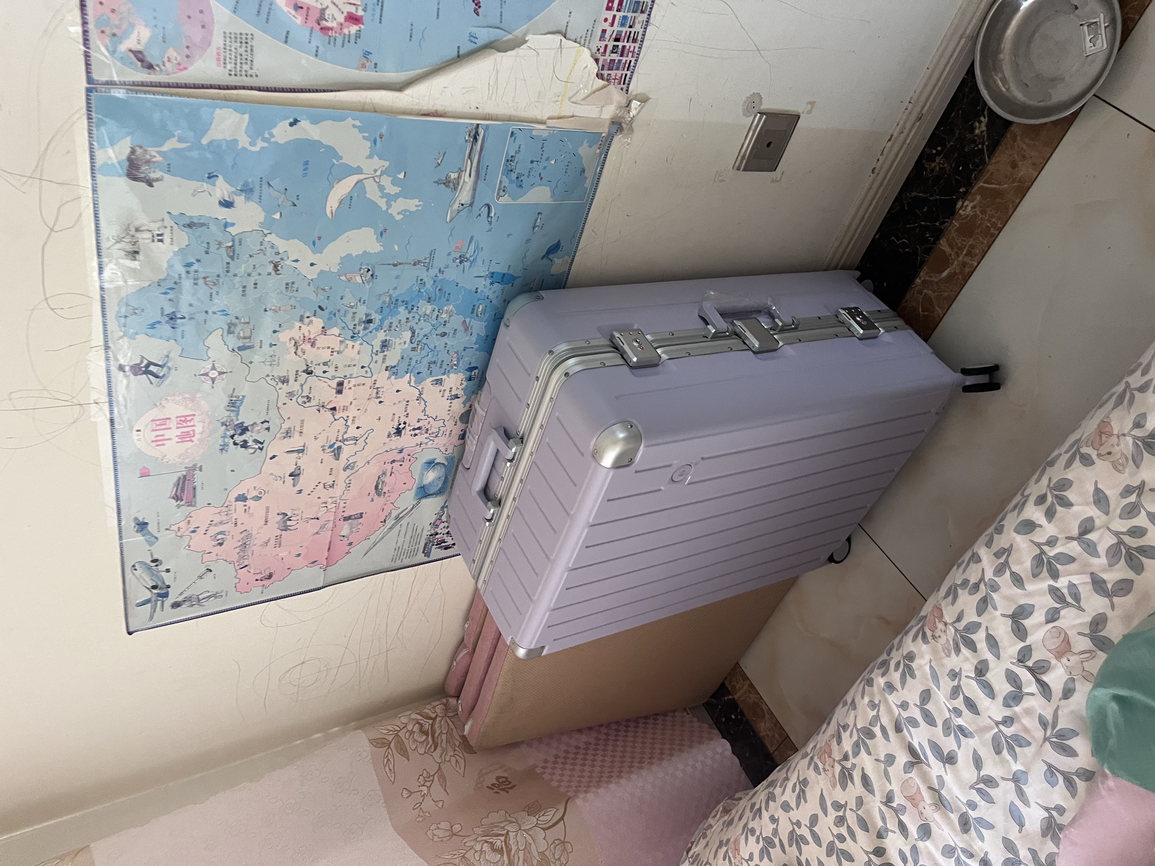 京东京造无界铝框2026新款大容量行李箱28英寸拉杆箱女生高颜值耐用芋泥紫 实拍图