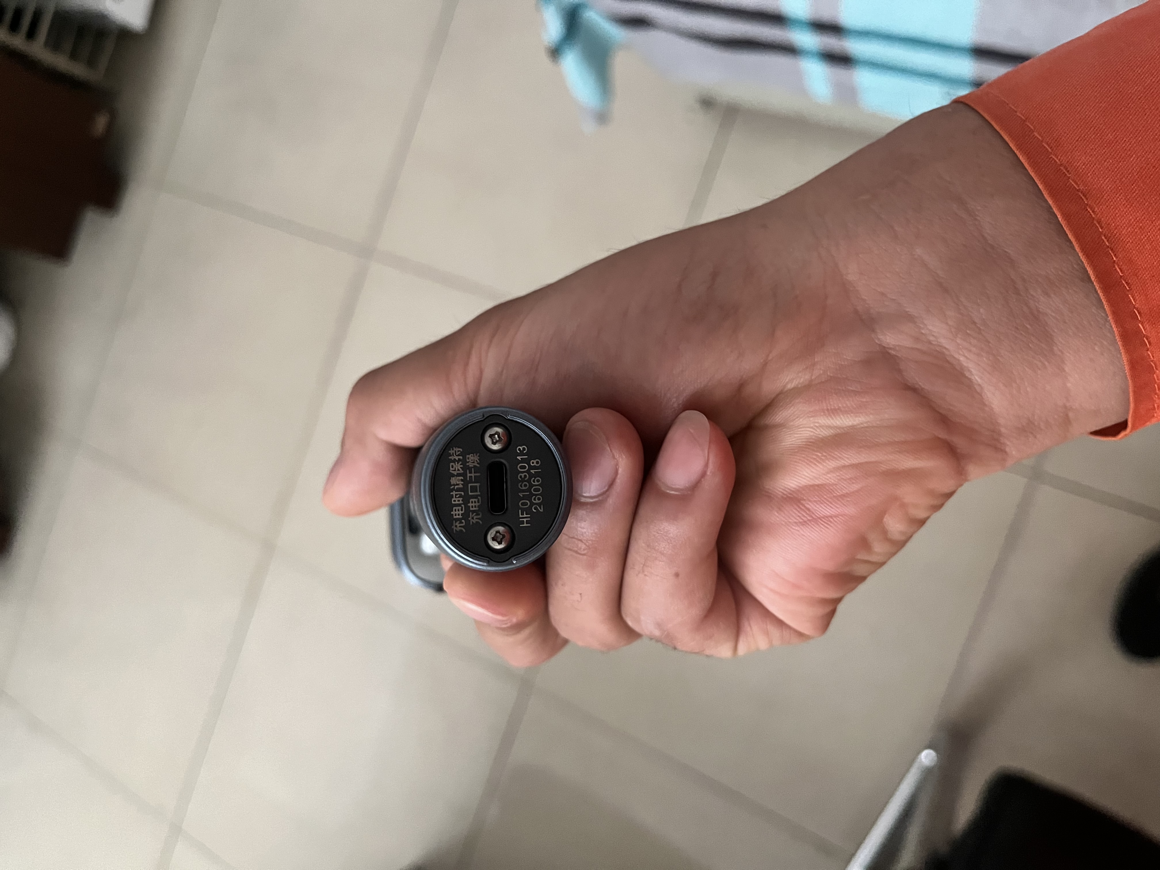 松下（Panasonic）【焕新补贴】小锤子3.0电动剃须刀往复式顺滑双滚轮亲肤智能旅行刮胡须刀便携款送男友生日LM36 抗菌升级丨雾蓝色常规款 实拍图