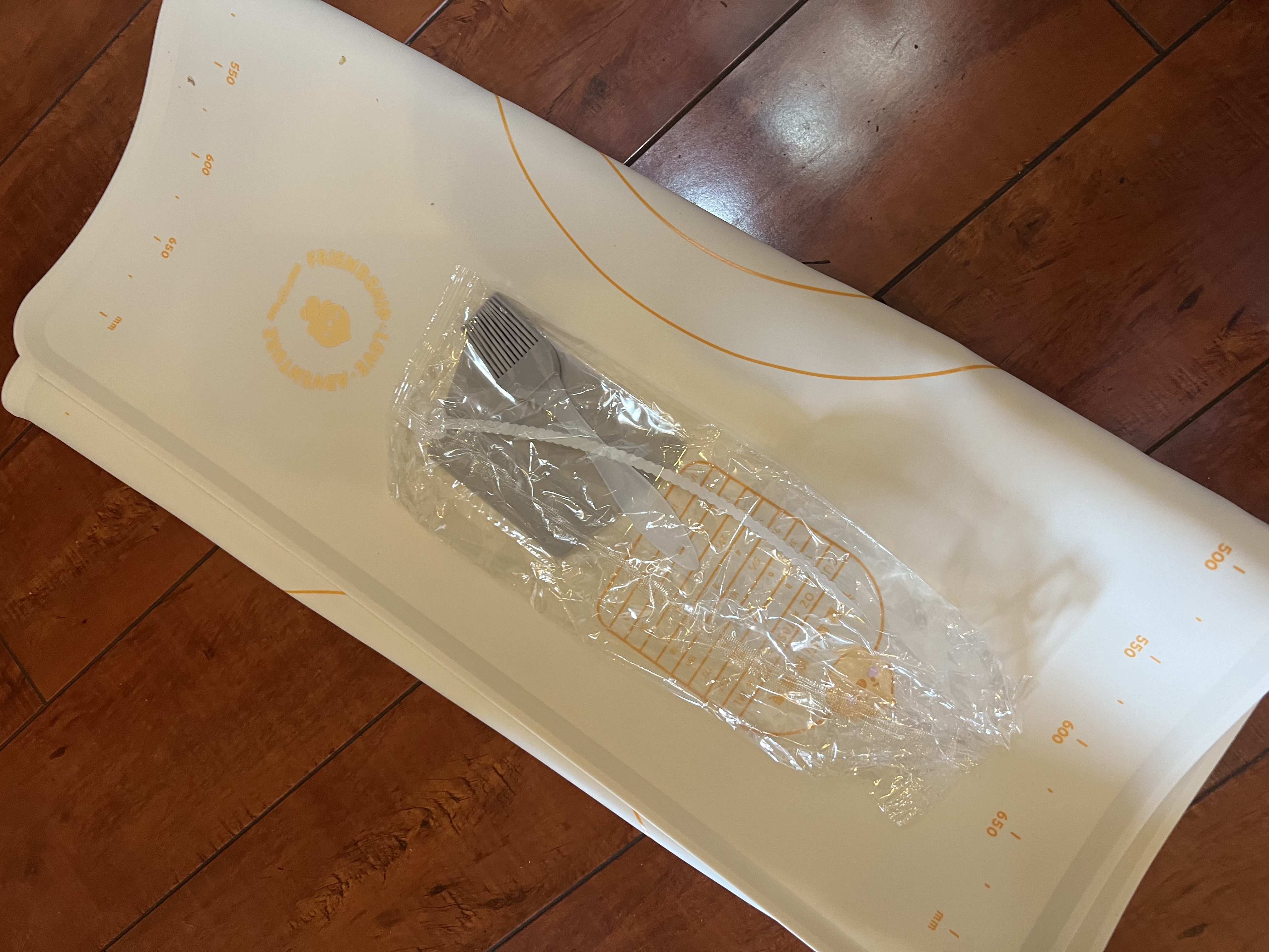 京东京造 揉面垫 硅胶擀面垫和面板食品接触级厨房烘焙加厚不粘【80*60】 实拍图