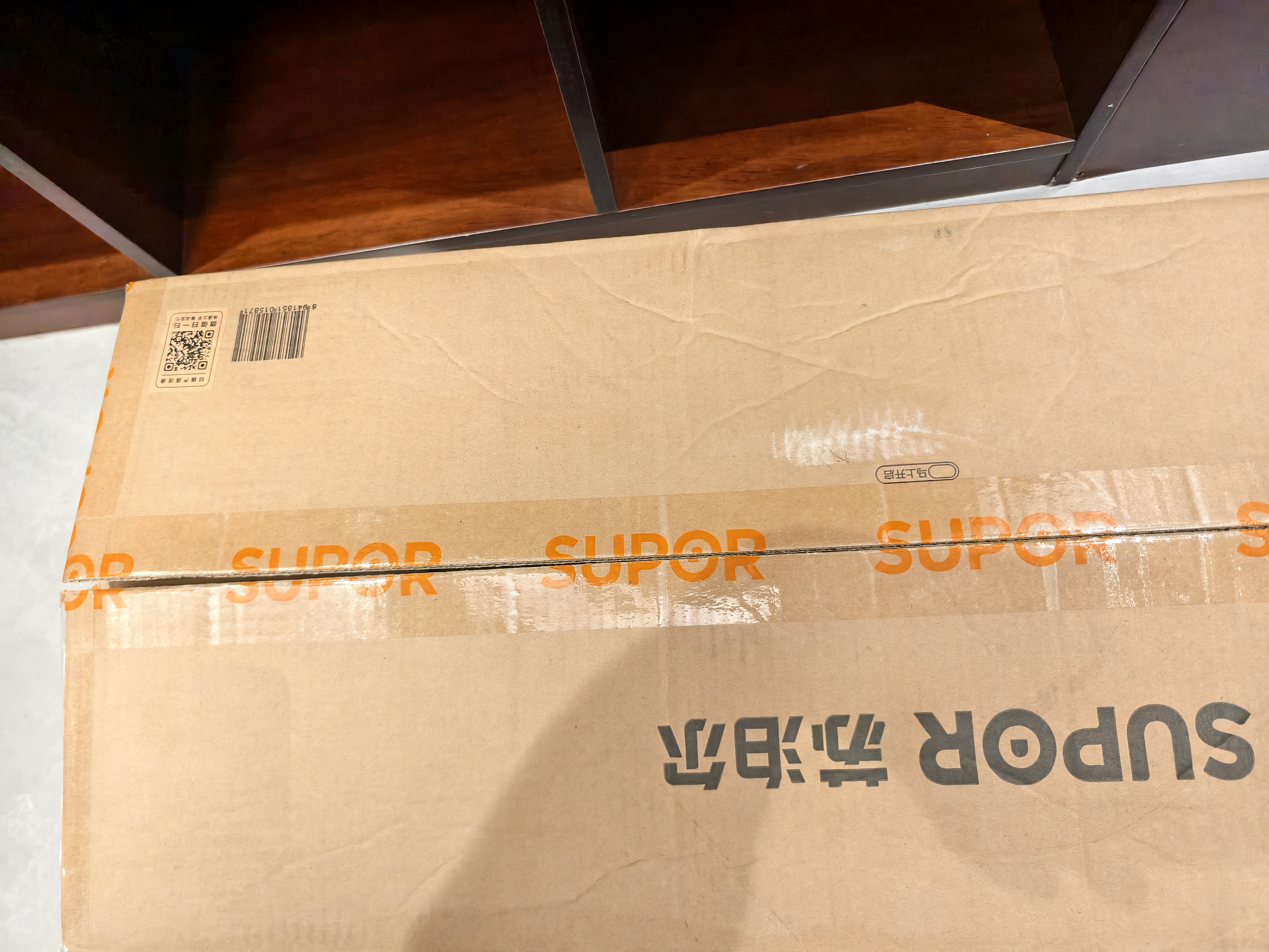 苏泊尔（SUPOR）吸尘器【除尘神器】智能自动集尘管家家用手持无线集尘基站大吸力绿光除螨双尘杯毛发防缠V96 实拍图