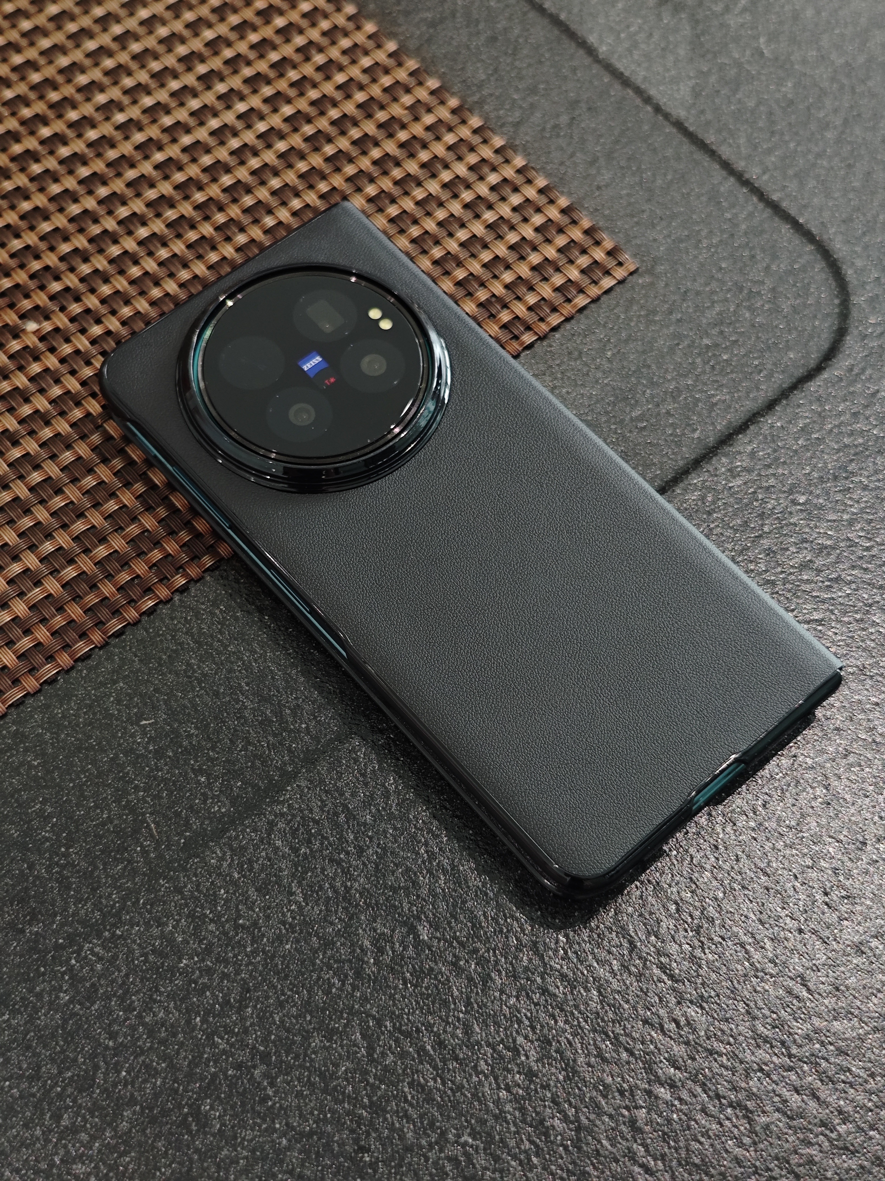 至朗尼适用vivoxfold6手机壳XFold6折叠屏保护套磁吸翻盖真素皮全包防摔超薄智能视窗商务男女新款 实拍图