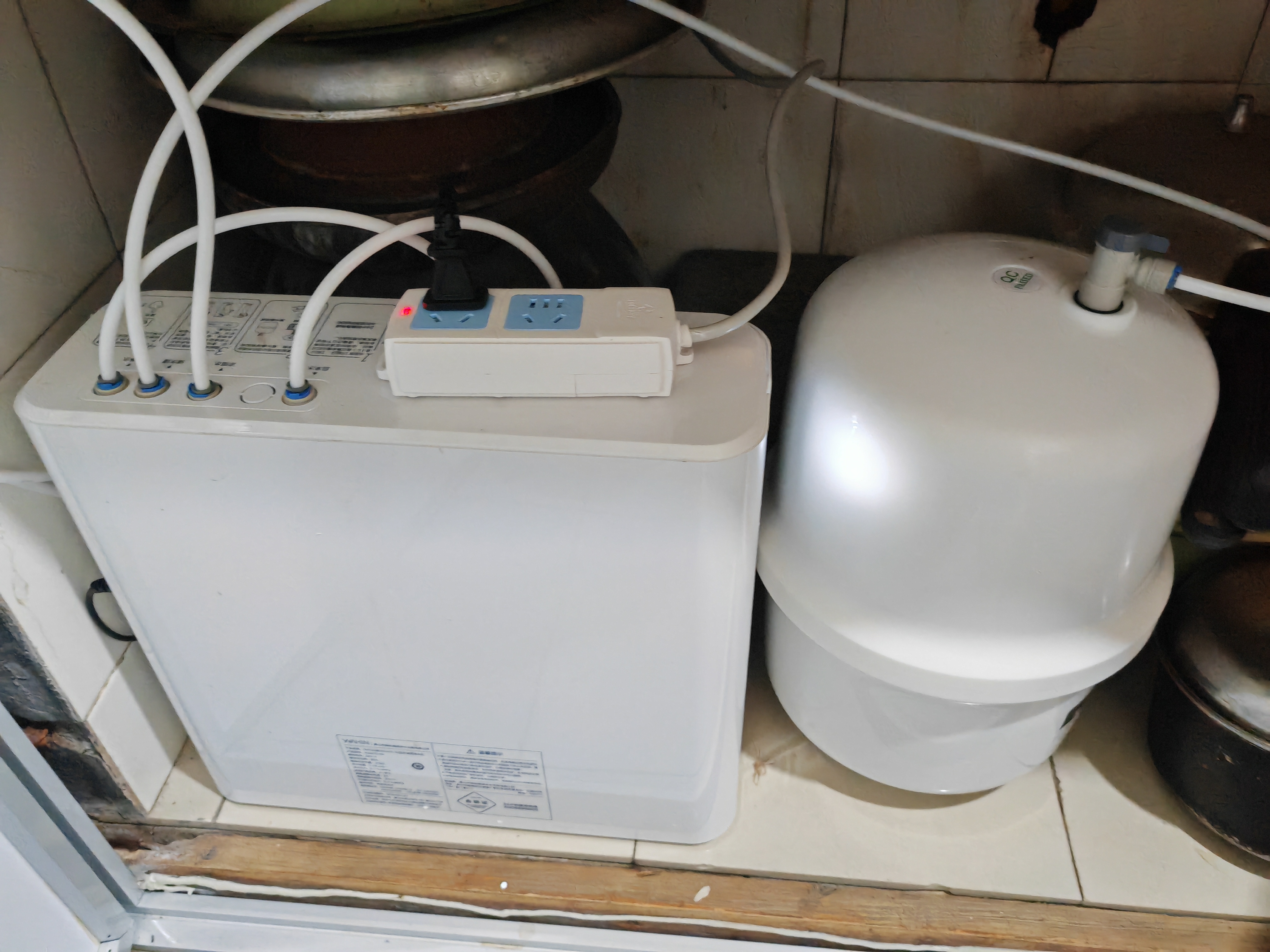 美的（Midea）净水器家用1200G流速母婴可直饮0阻垢厨下式RO反渗透华凌白豚净水机直饮机一体机官方前十名 【长效RO滤芯】3秒满杯水 实拍图