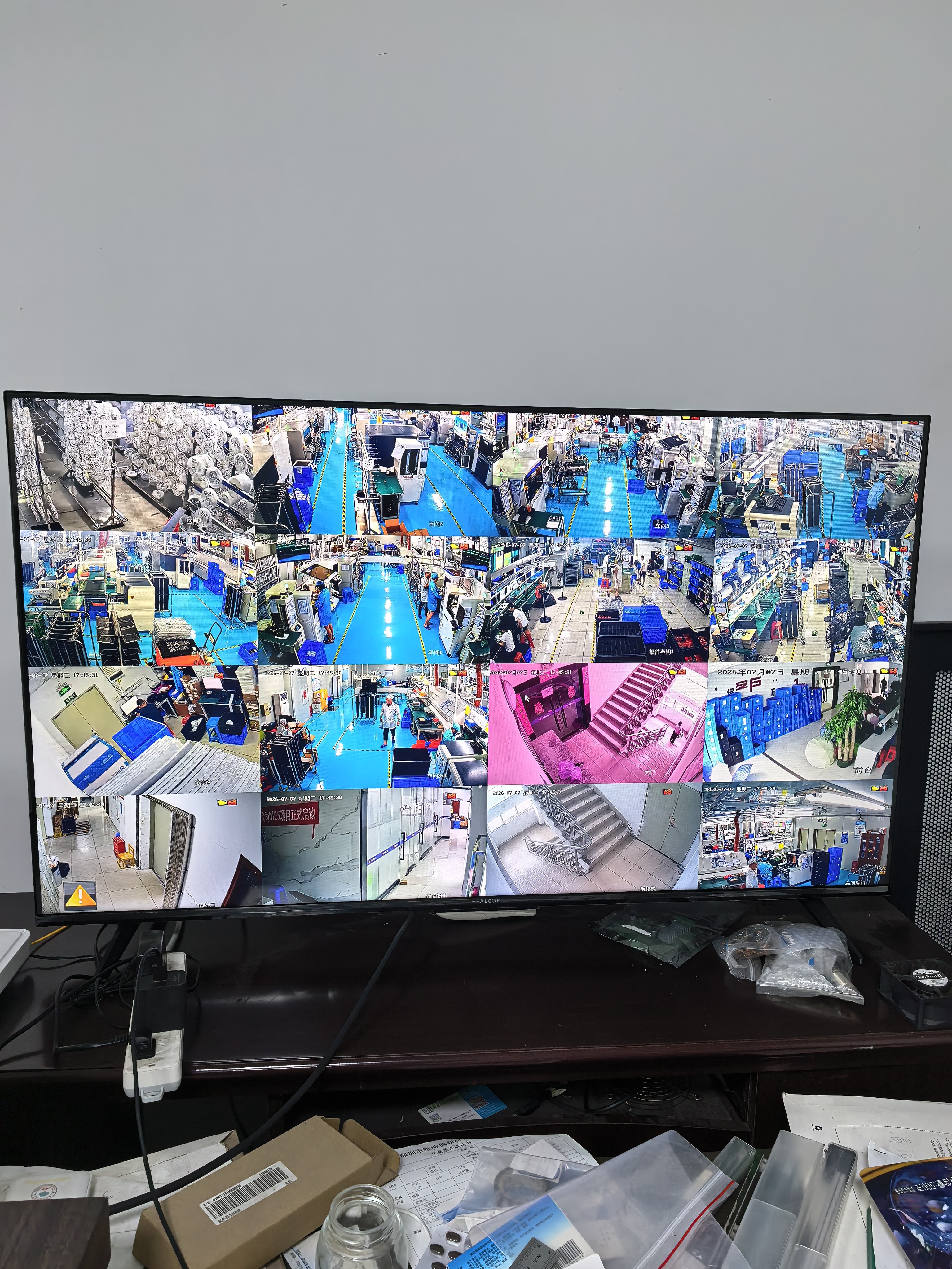 TCL雷鸟电视 50英寸雀4 京东联名款  京东OS系统 低蓝光 无开机广告 足球季专属电视 电视50F195C 实拍图